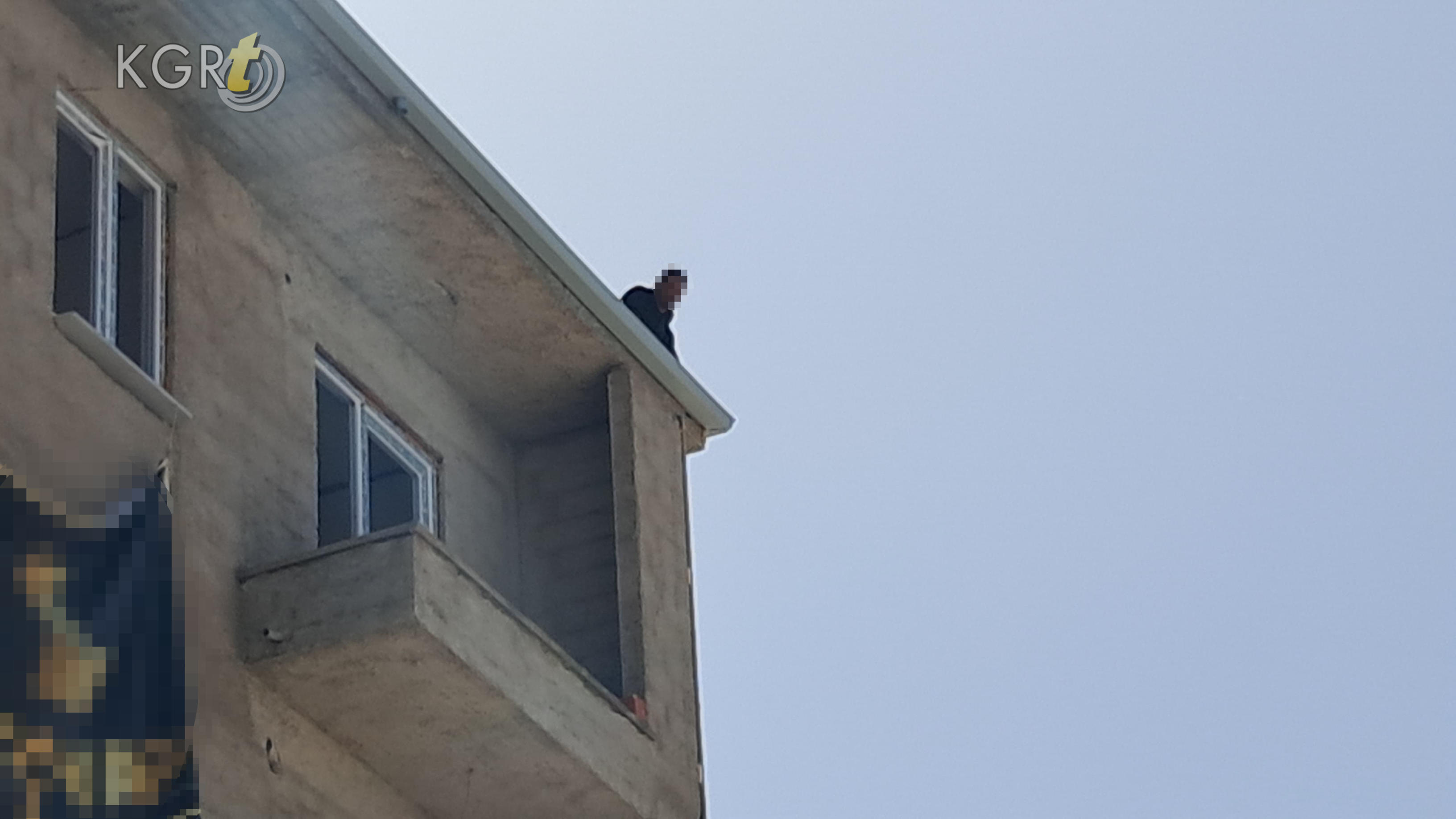 Karamanda Esinin Kaldigi Evin Catisini Yakan Ofkeli Koca Bu Sefer Intihar Girisiminde Bulundu3