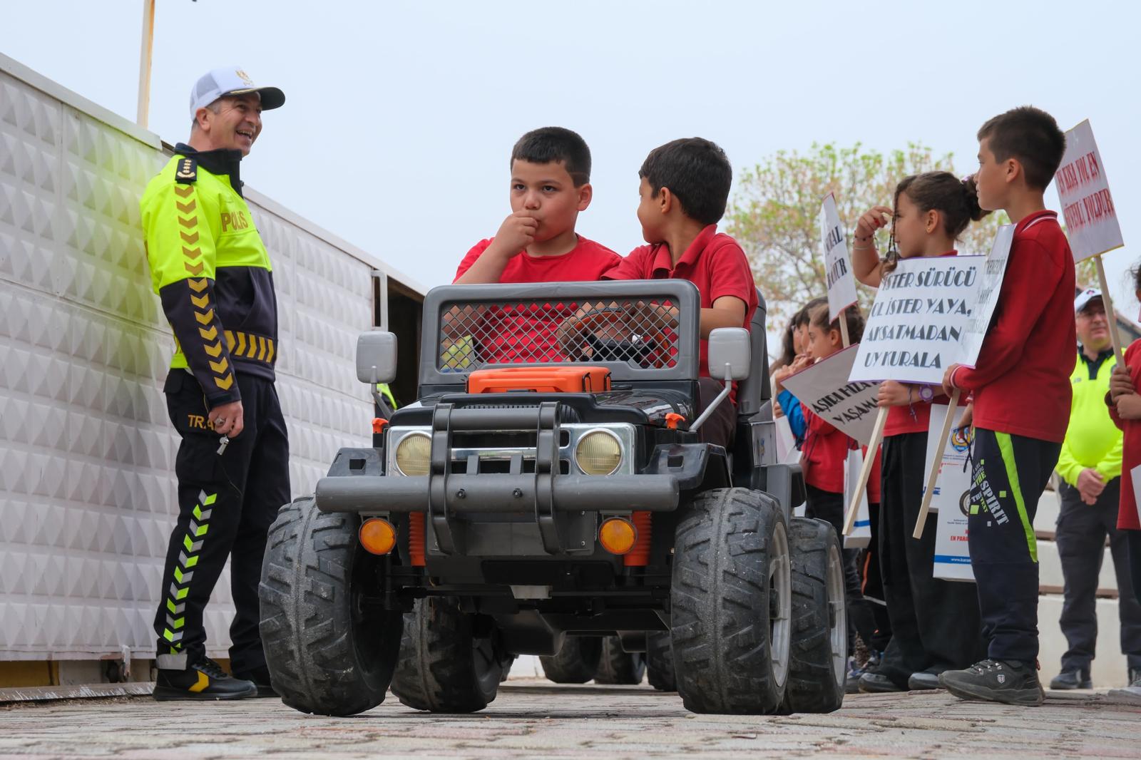 Karamanda Karayolu Trafik Haftasi Etkinlikleri Renkli Goruntulere Sahne Oldu (5)