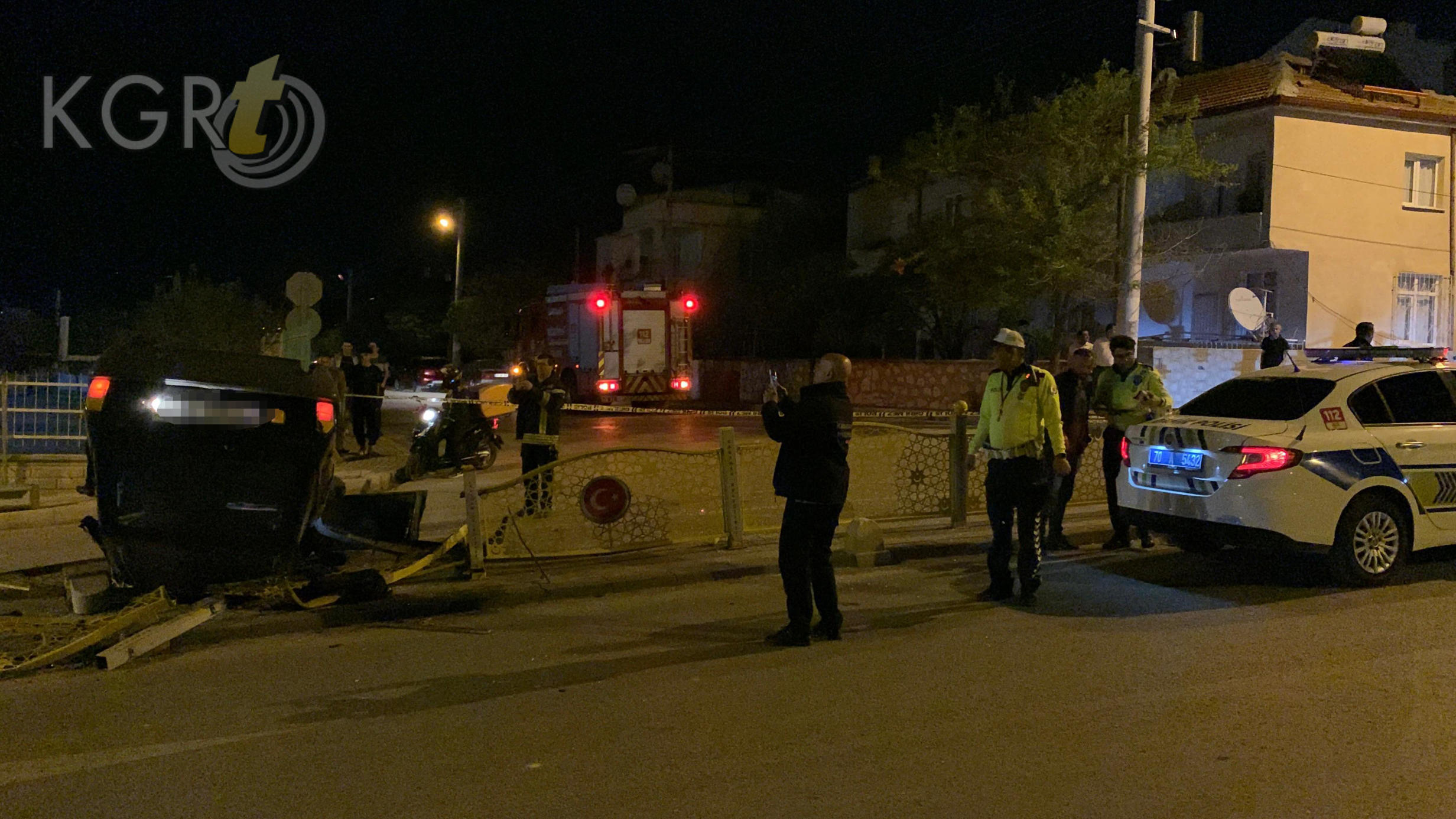 Karamanda Kontrolden Cikan Arac Demir Bariyerlere Carparak Takla Atti14