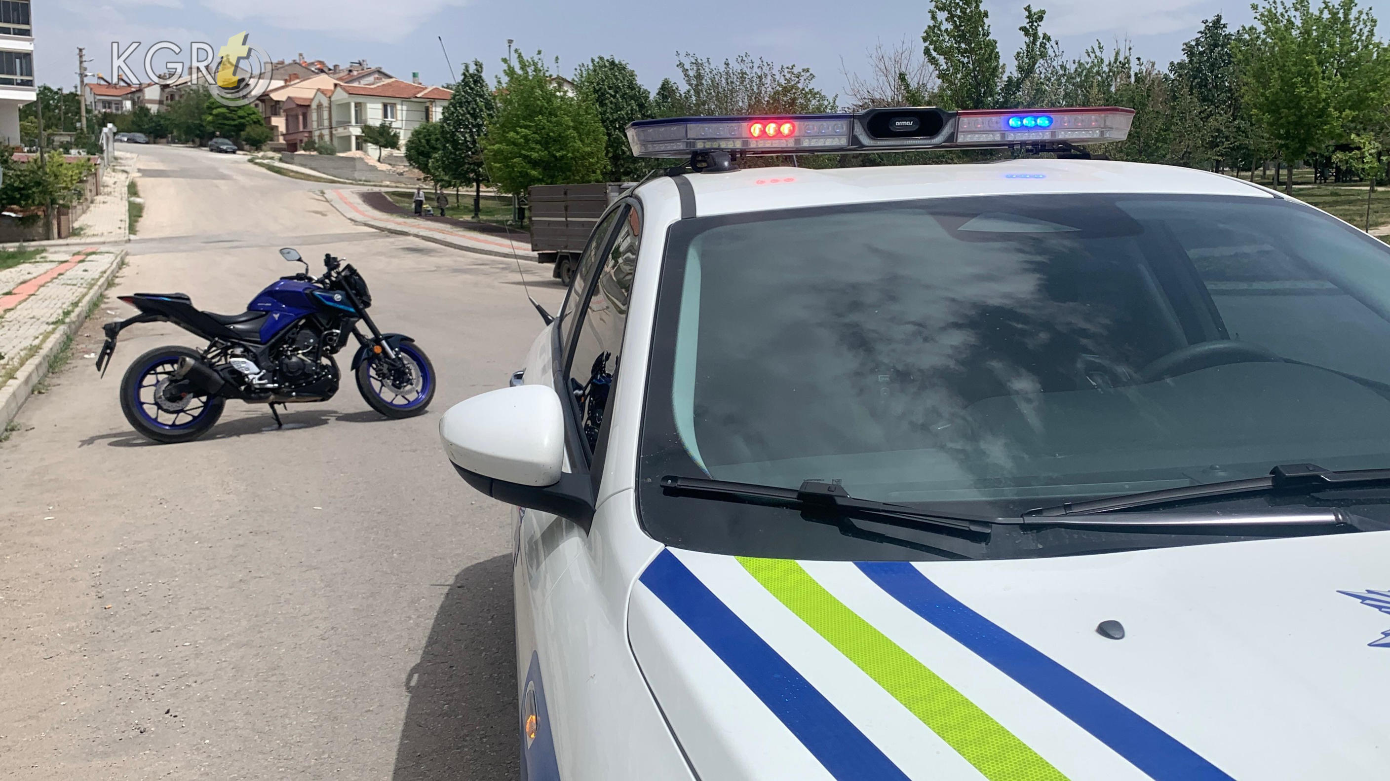 Karamanda Motosikletten Yola Akan Yag Kaza Yaptirdi 1 Yarali6