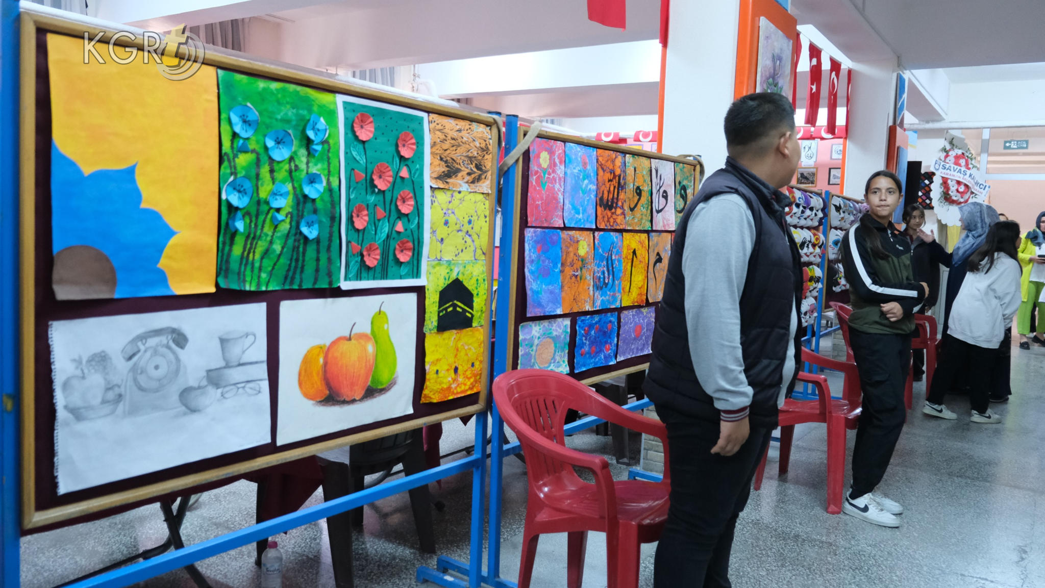 Karamanda Ortaokul Ogrencilerinin Yilsonu Sergisi Begeni Topladi6