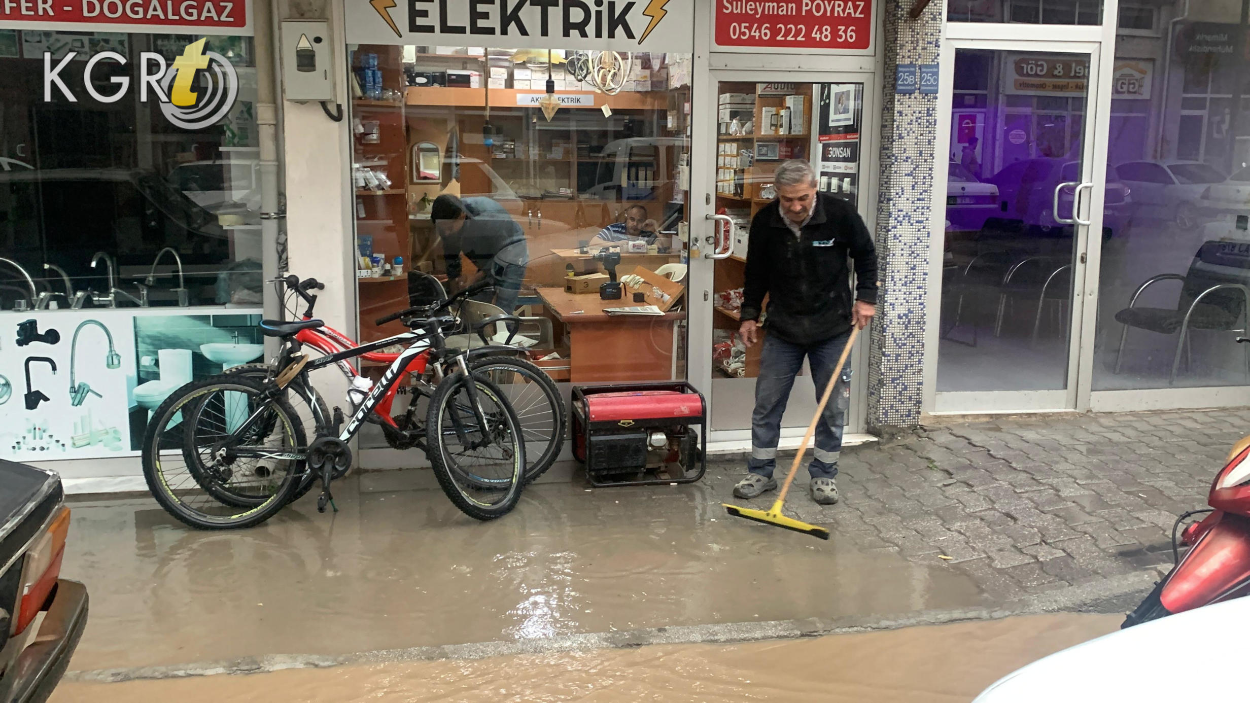 Karamanda Saganak Yagis Etkili Oldu4