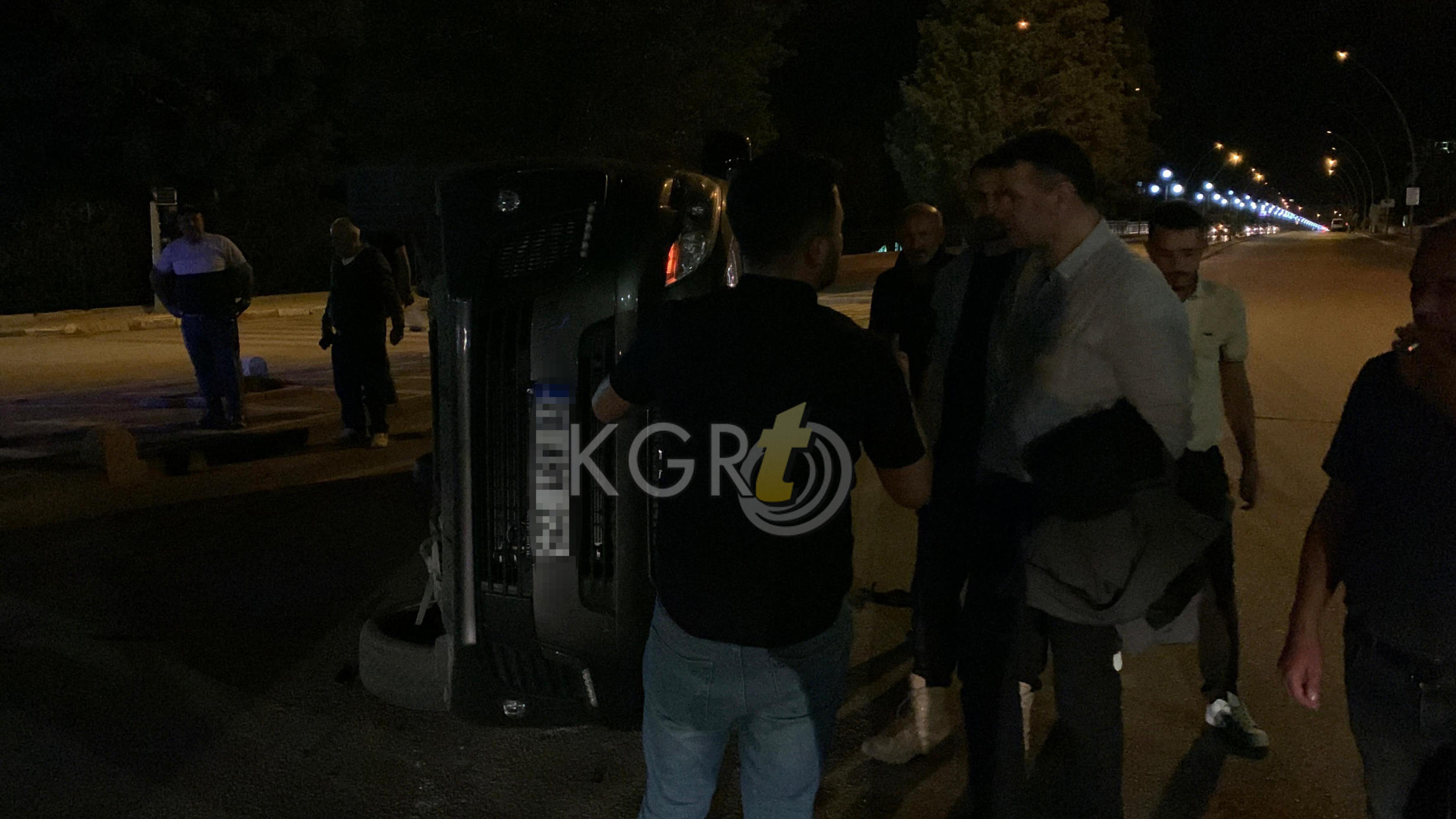 Karamanda Suv Aracla Carpisan Ticari Arac Devrildi7