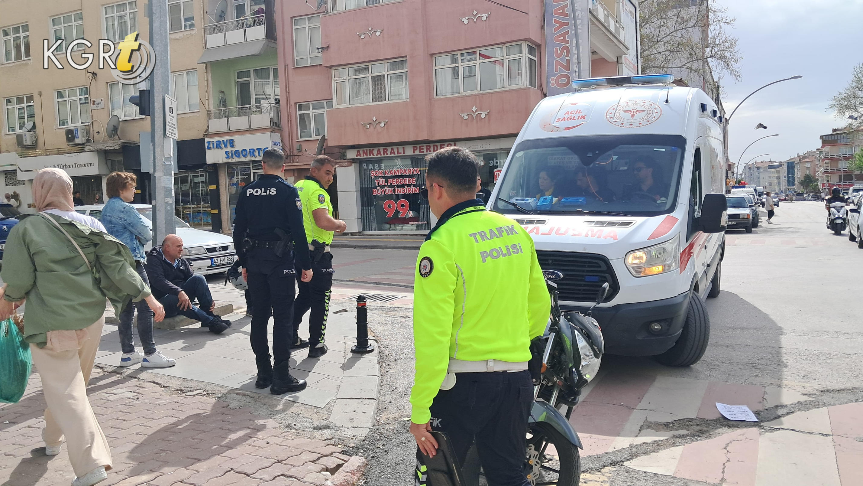 Karamanda Suv Ile Motosiklet Carpisti Baba Ve Ogul Yarali4