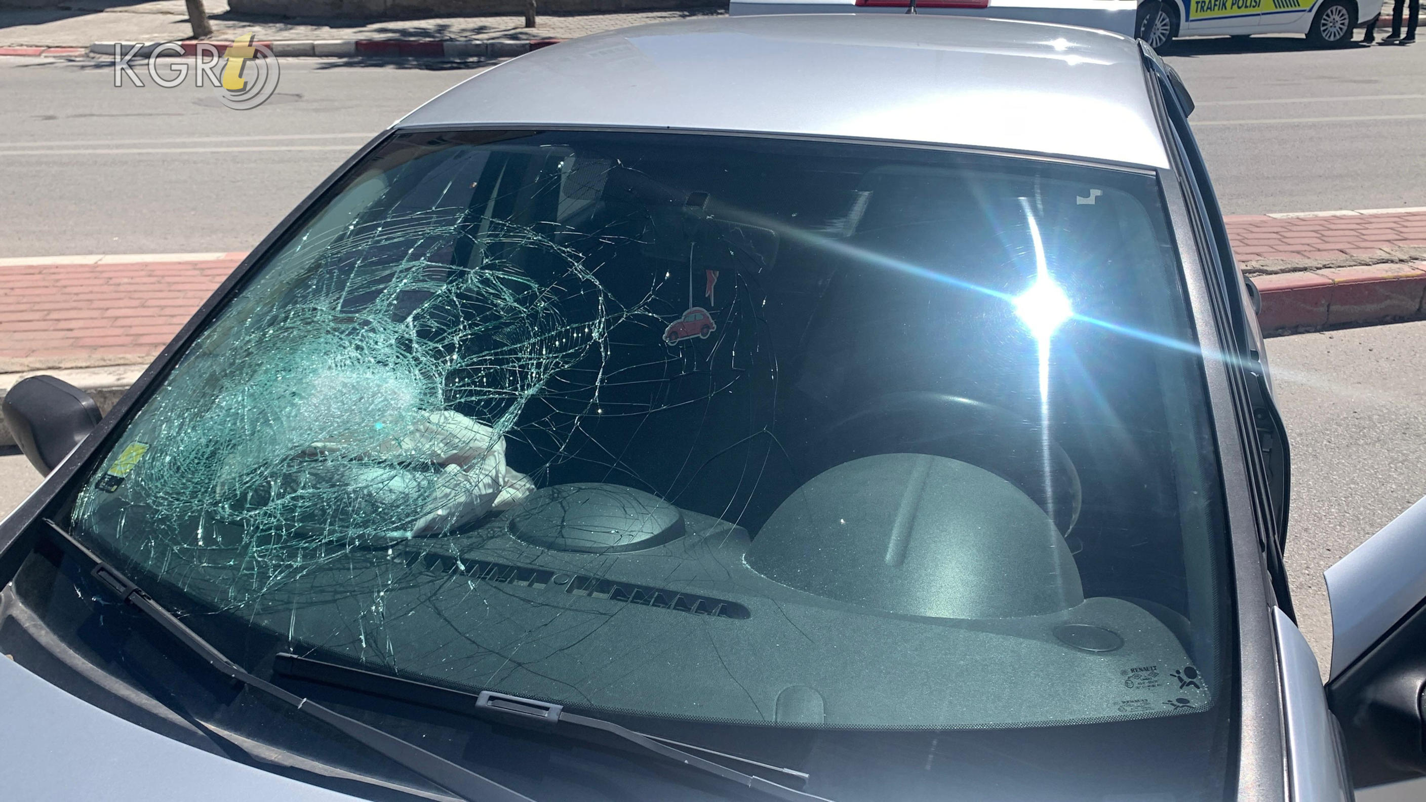 Karamanda Viraji Alamayan Otomobil Kaza Yapti4