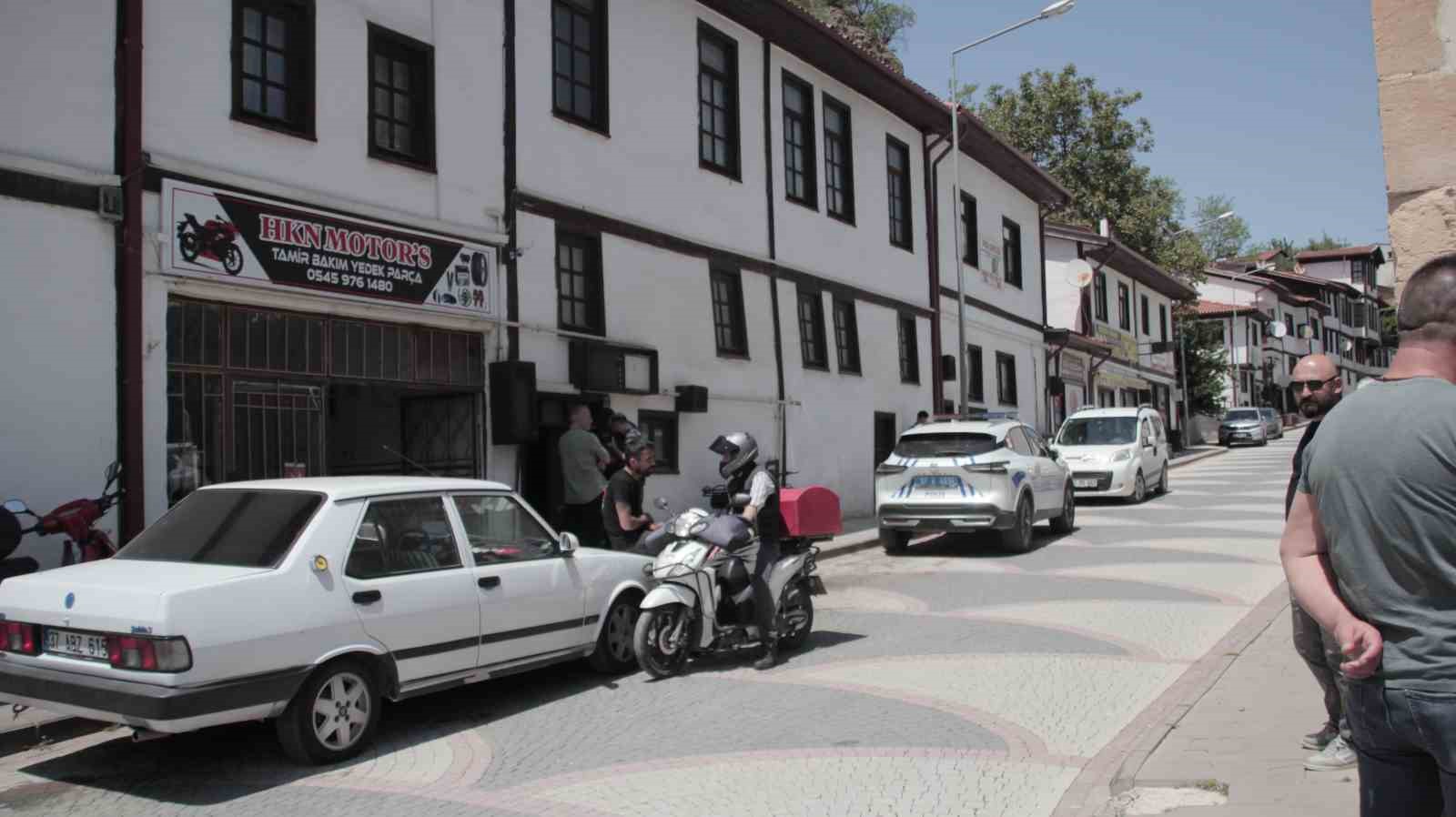 Kastamonuda Kotu Kokan Evden 30 Metrelik Bakin Ne Cikti (2)