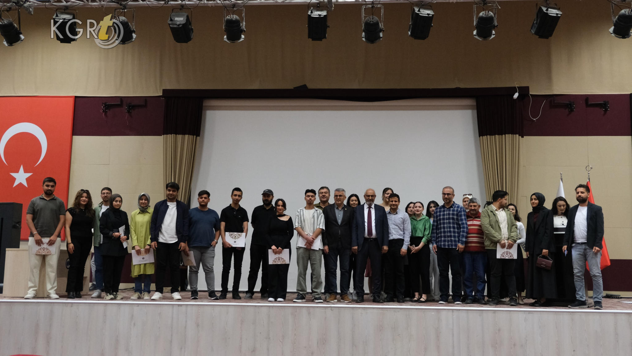 Kmu Yeni Medyacilar Odullerine Kavustu Yeni Medya Ve Iletisim Bolumu Odul Toreni1