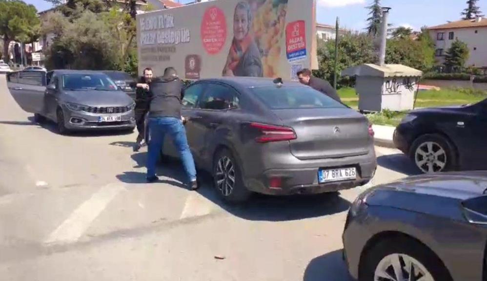 Mit Sahte Baz Istasyonu Kuranlari Sucustu Yakaladi1