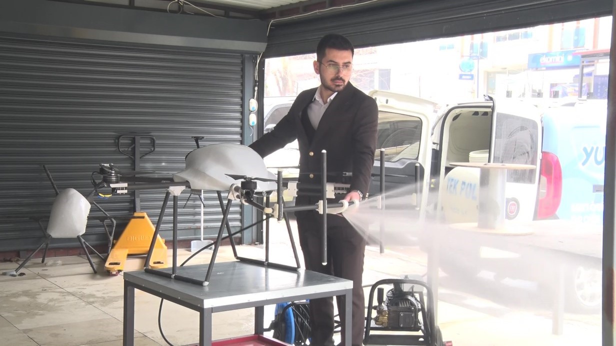 Muhendis Ciftin Gelistirdigi Dron Afetlerde Buyuk Rol Alacak1