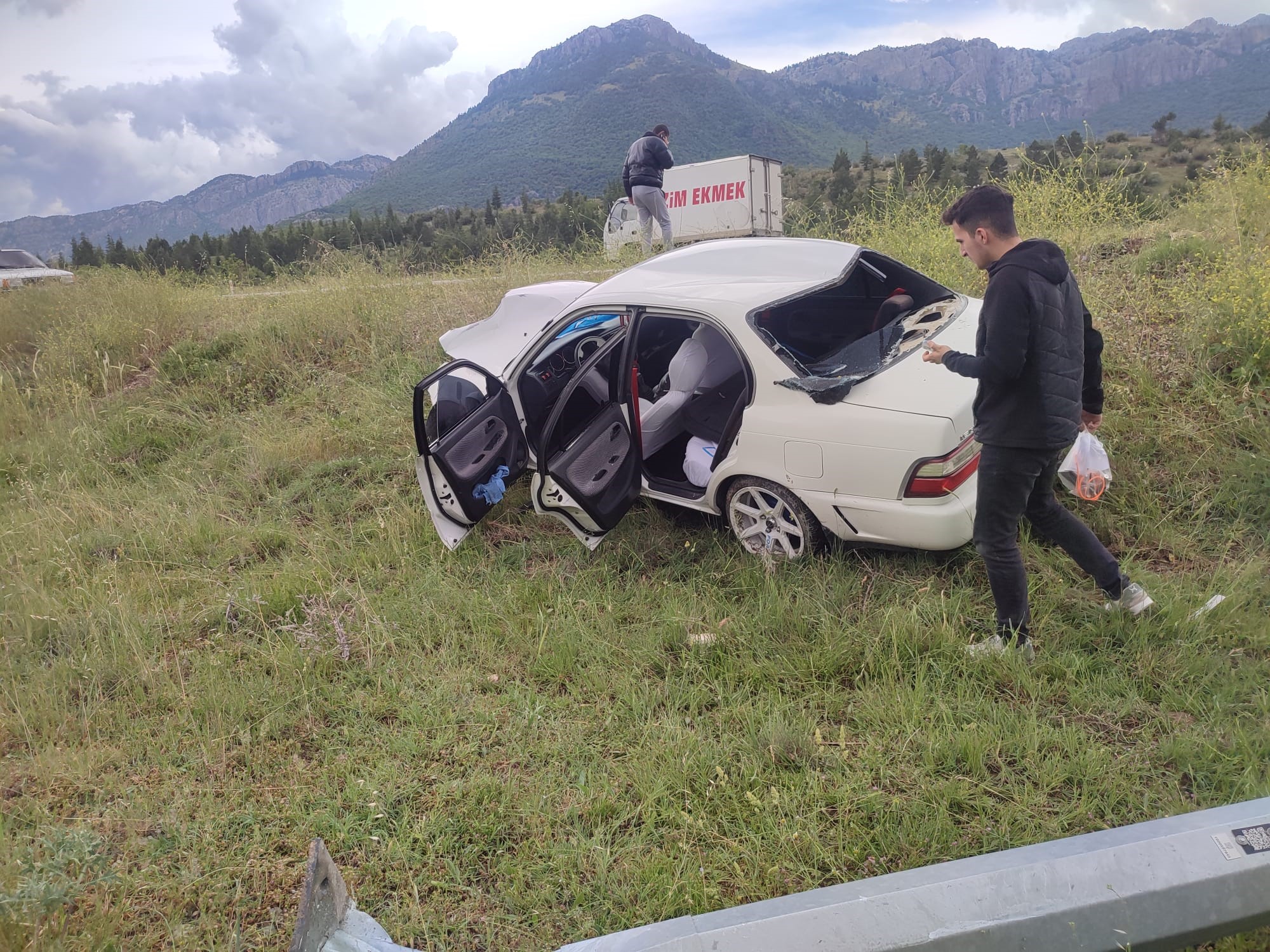 Seydisehirde Trafik Kazasi 1 Kisi Yaralandi (1)