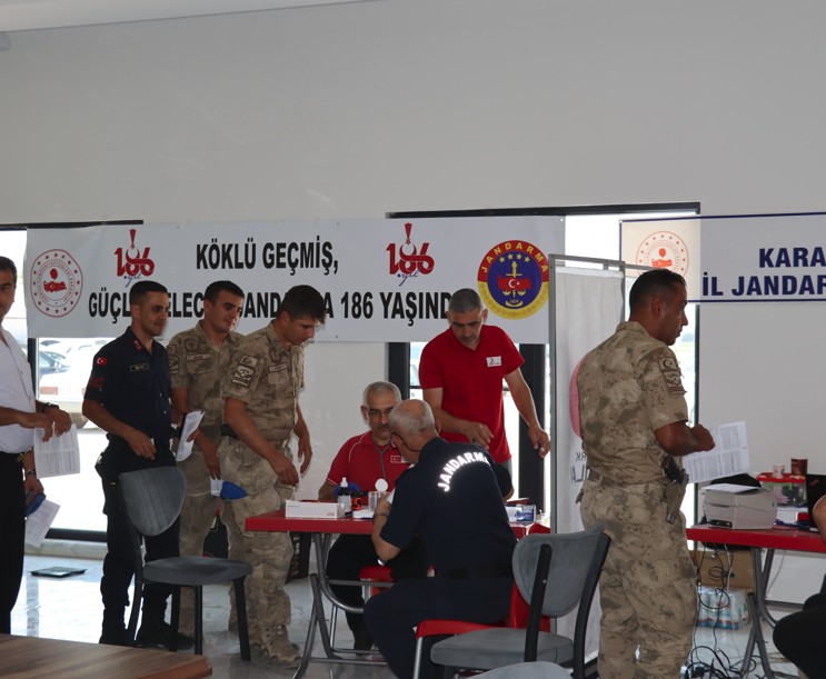 5Karamanda Jandarmadan Kizilaya Kan Bagisi5