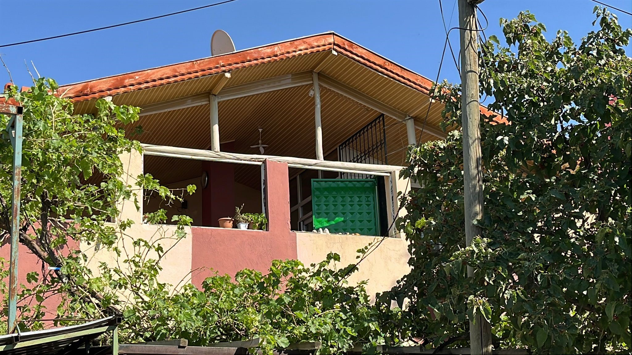 Aile Tartismasi Kanli Bitti Once Ailesini Sonra Kendini Bicakladi (4)