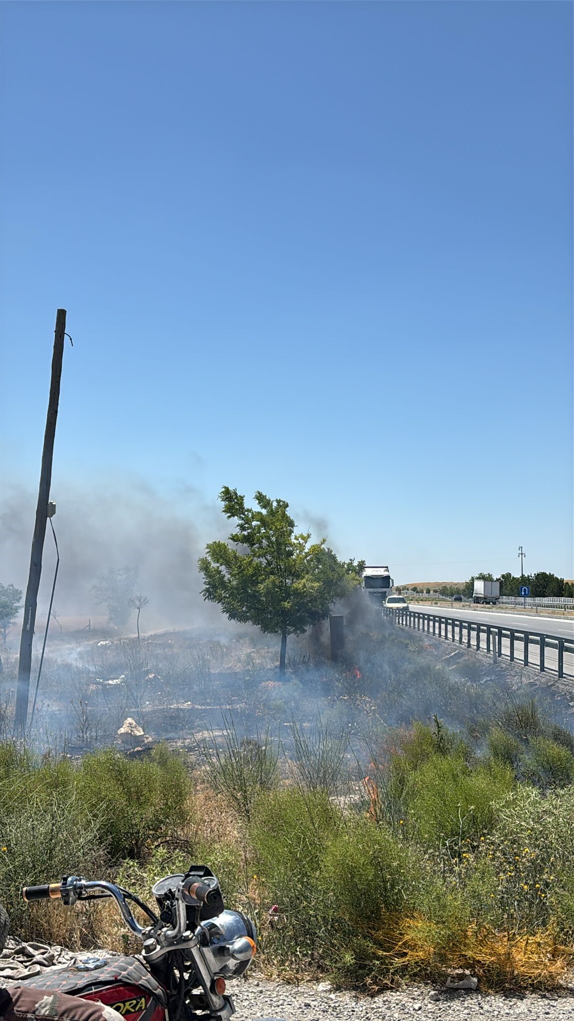 Canli Tavuk Yuklu Tirda Yangin (2)