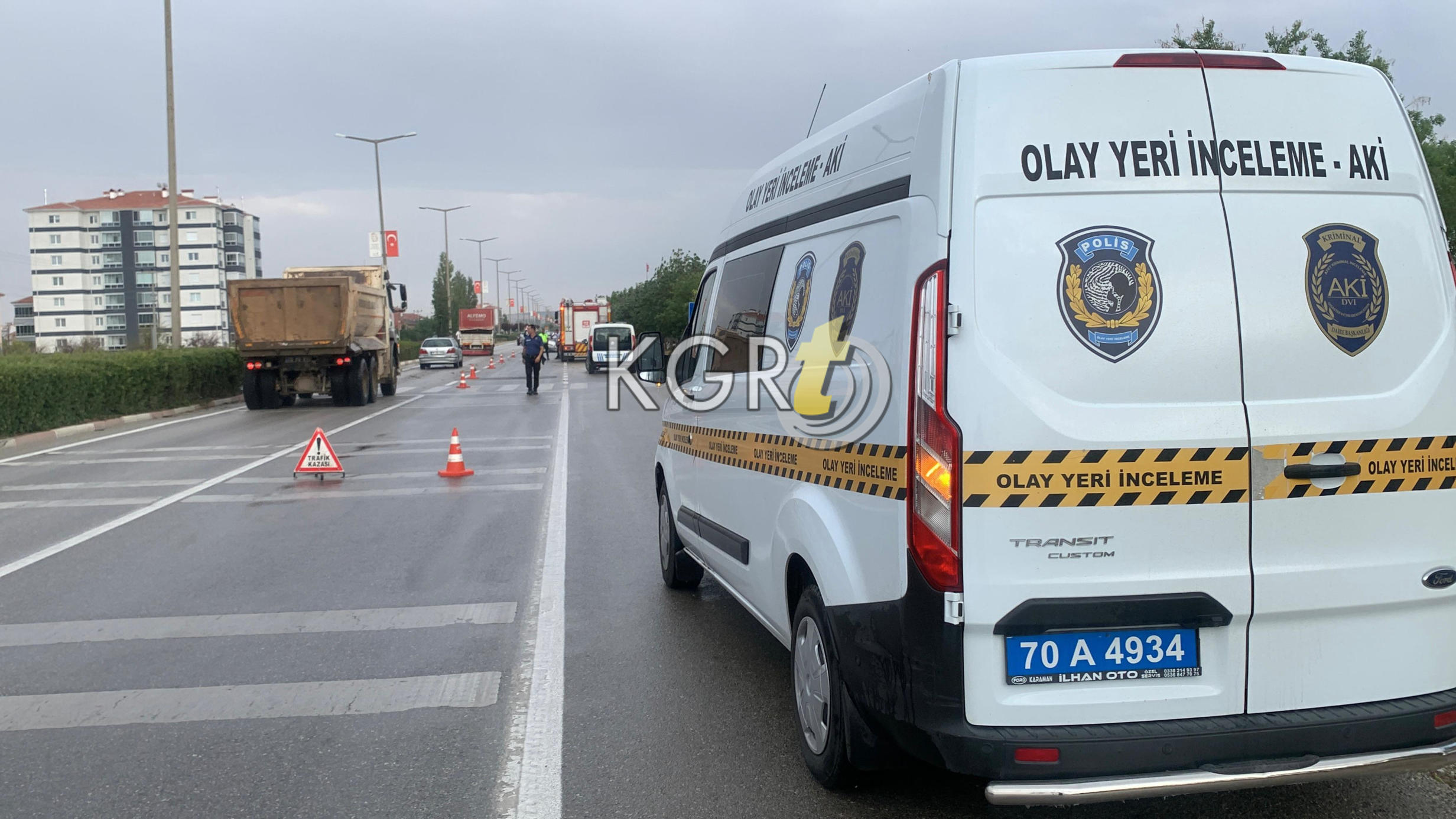 Karaman'da Ailenin Aracı Takla Attı 2'Si Çocuk 4 Yaralı6