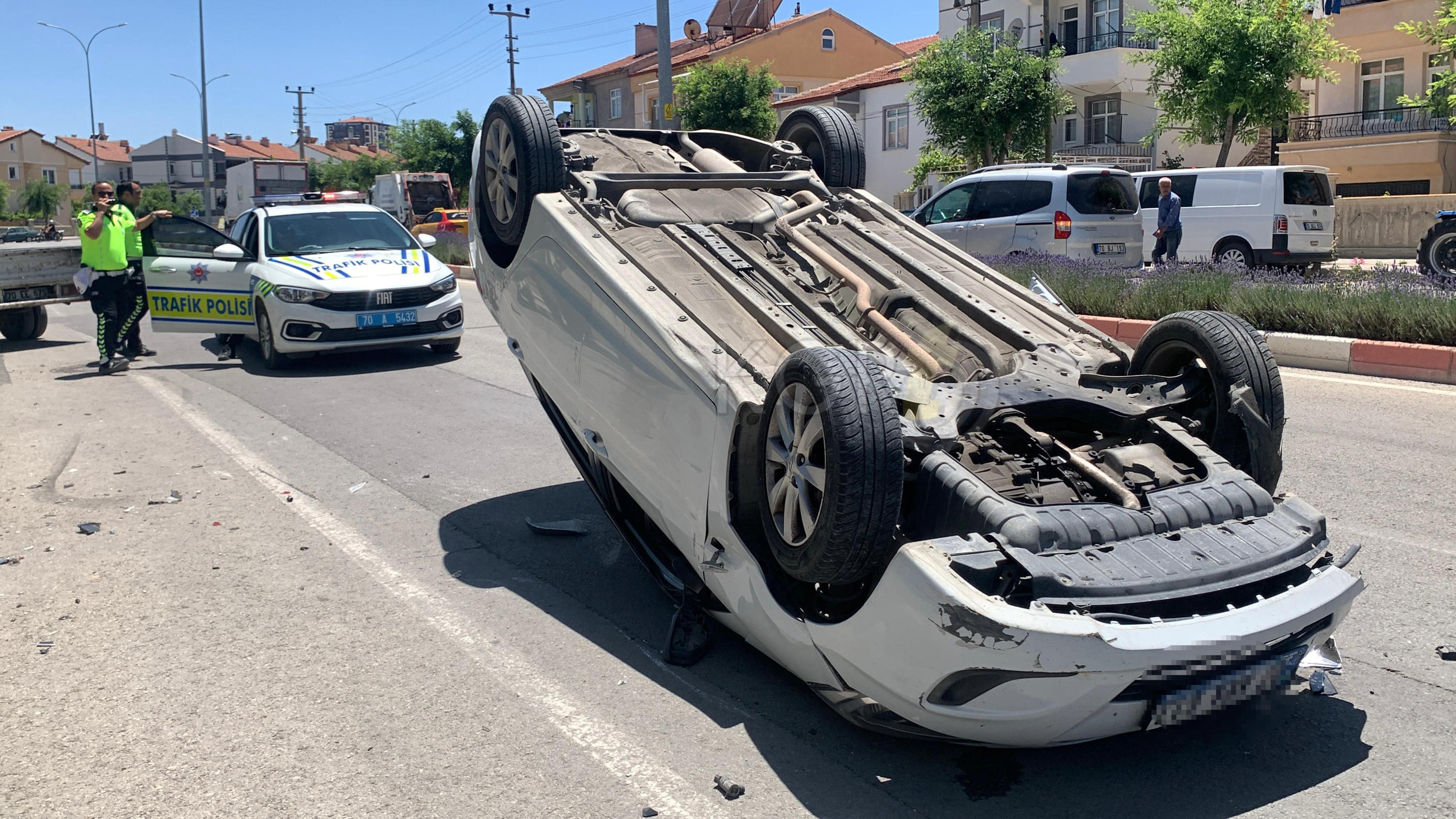 Karamanda Akillara Durgunluk Veren Kaza 2 Yarali11