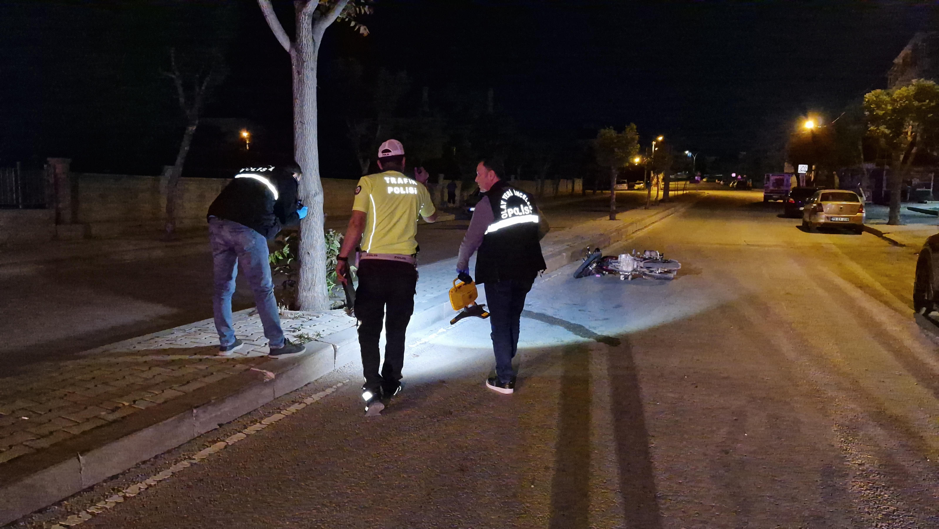 Karamanda Asiri Hizdan Motosiklet Devrildi 2 Agir Yarali20