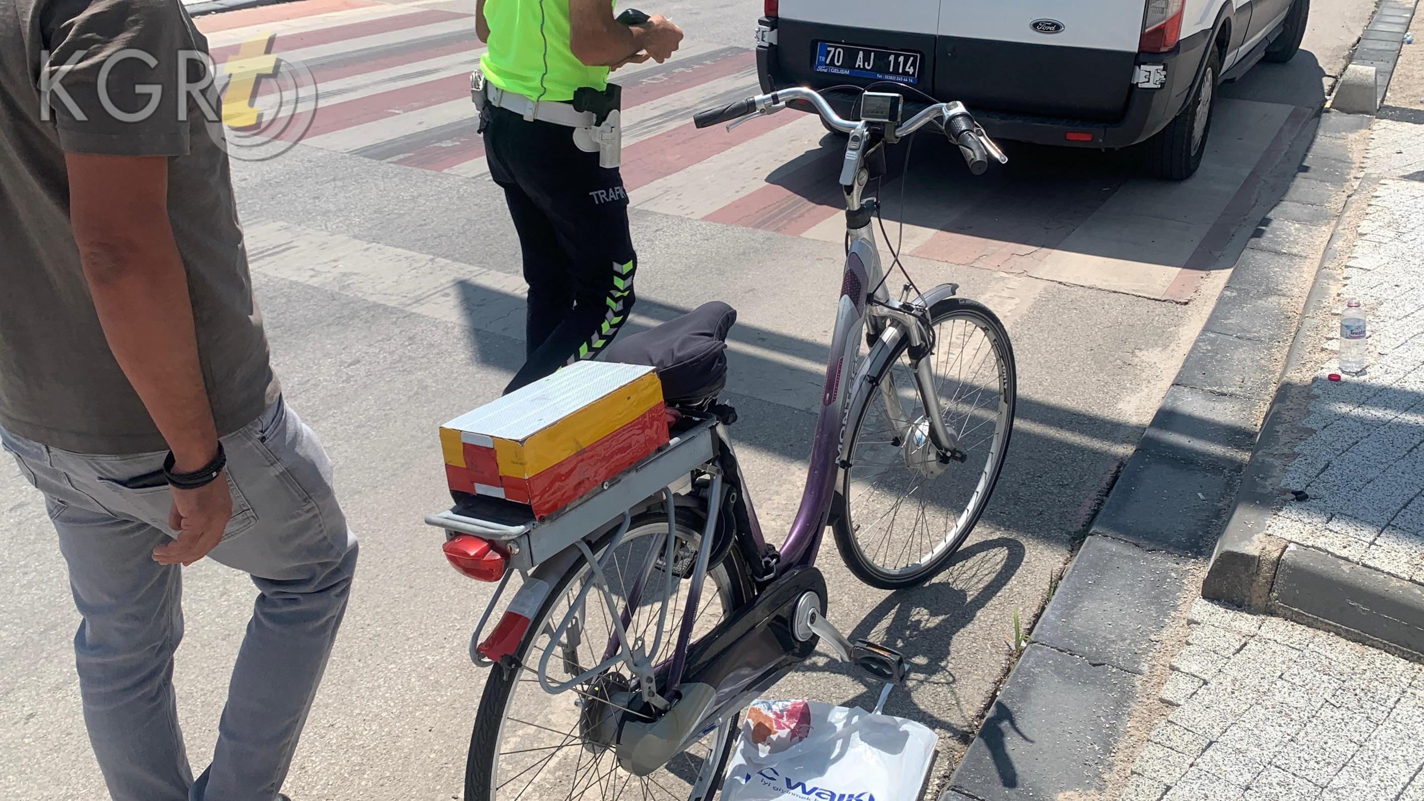 Karamanda Bisikletle Otomobil Carpisti Yasli Adam Yaralandi2