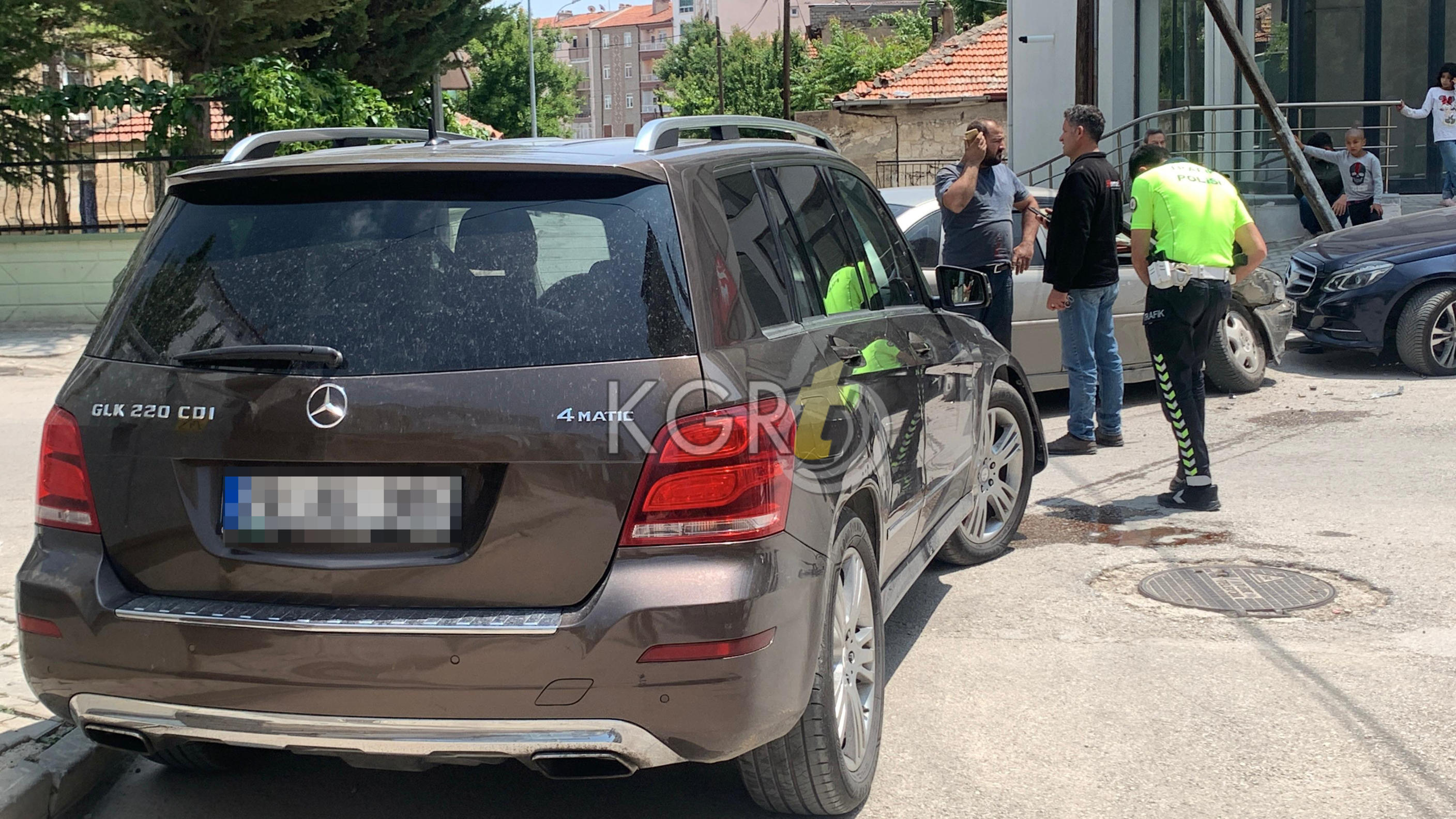 Karamanda Ciple Otomobil Carpisti 1 Yarali1