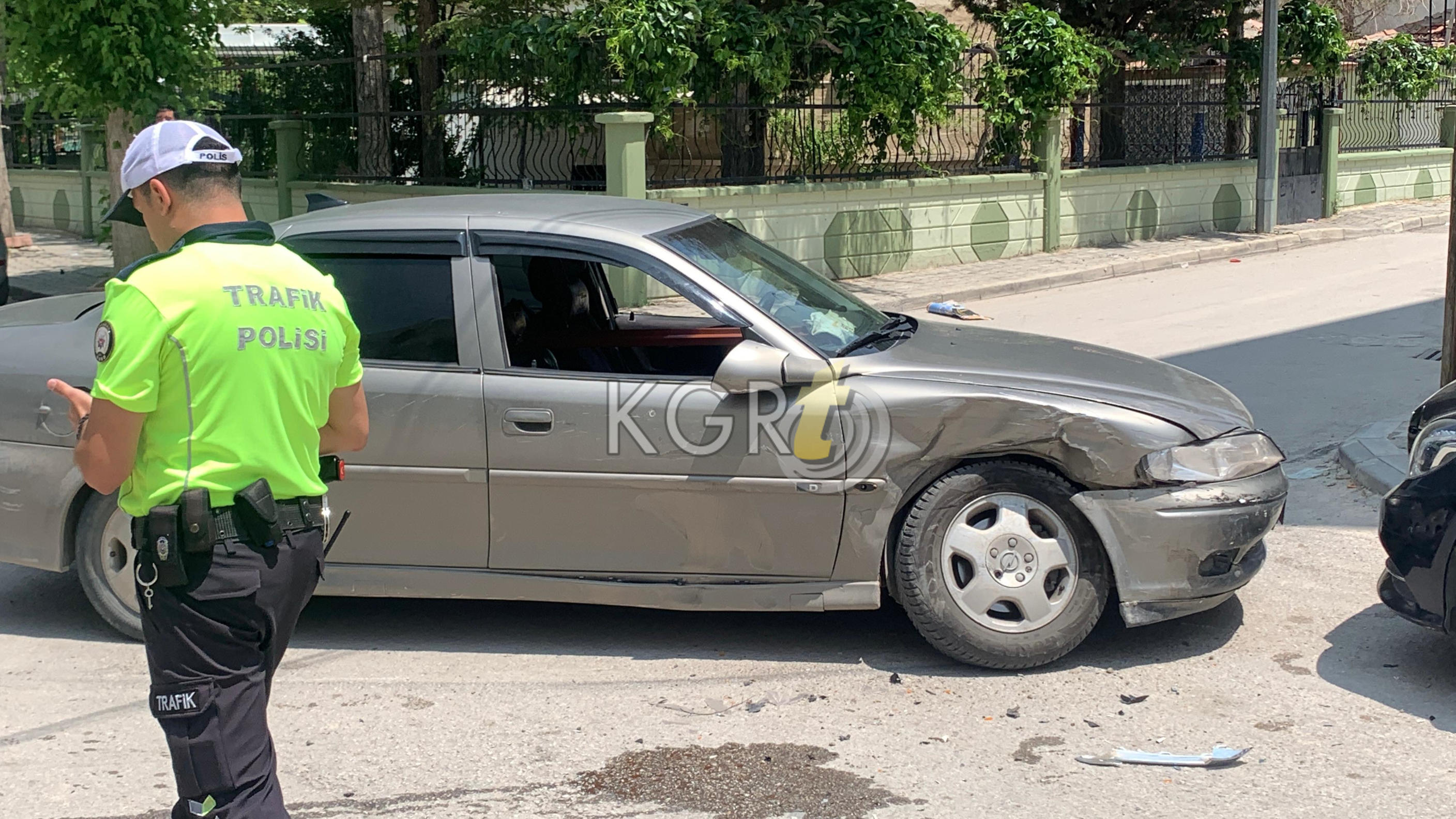Karamanda Ciple Otomobil Carpisti 1 Yarali10