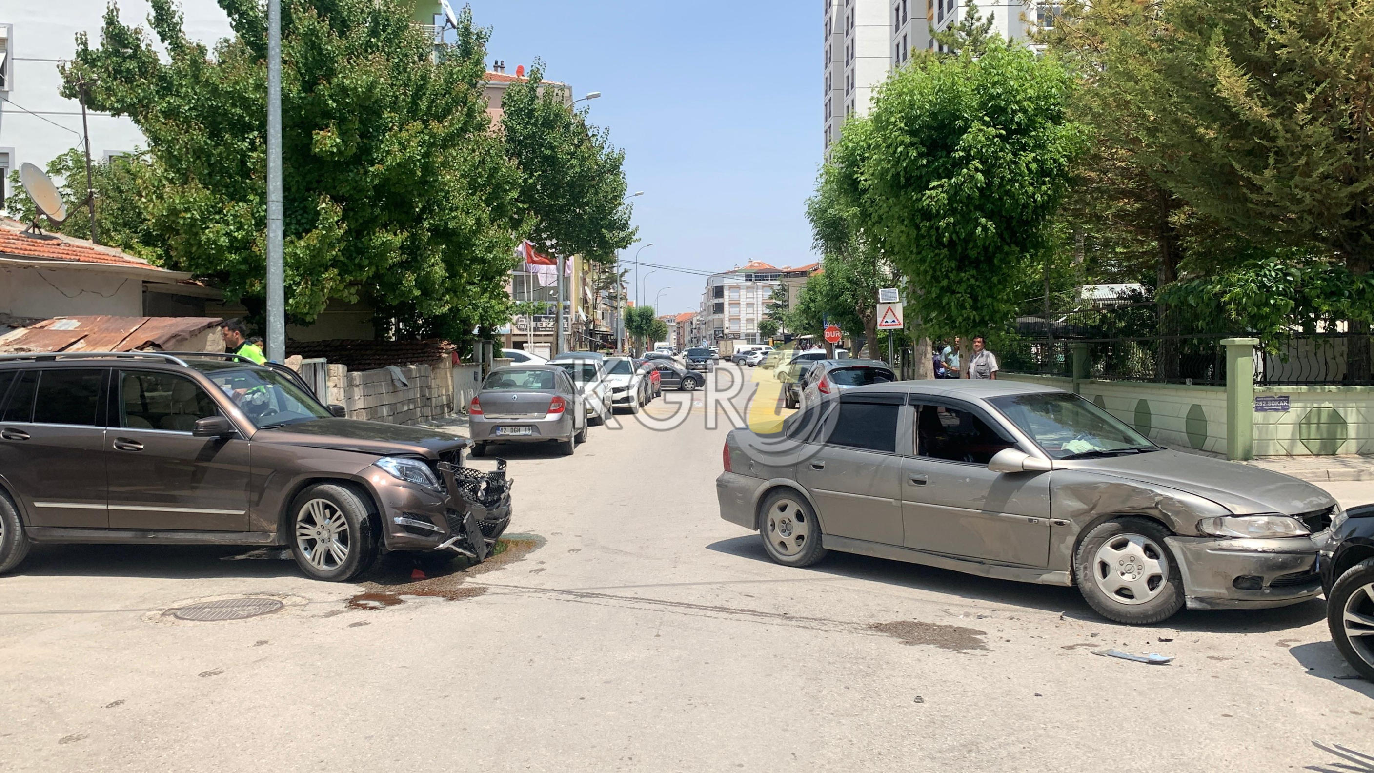 Karamanda Ciple Otomobil Carpisti 1 Yarali6