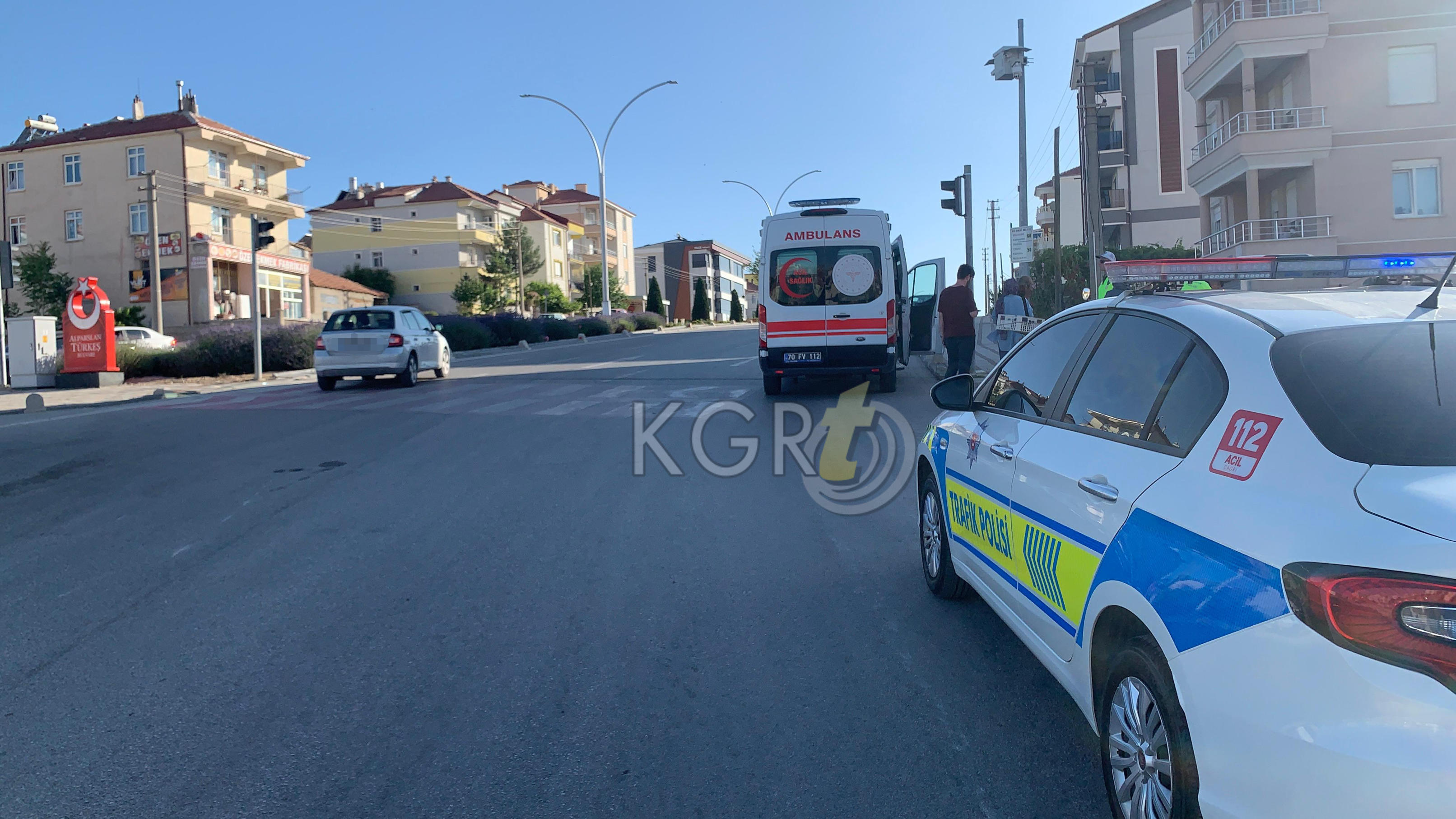 Karamanda Kaza Motorla Otomobil Carpisti1