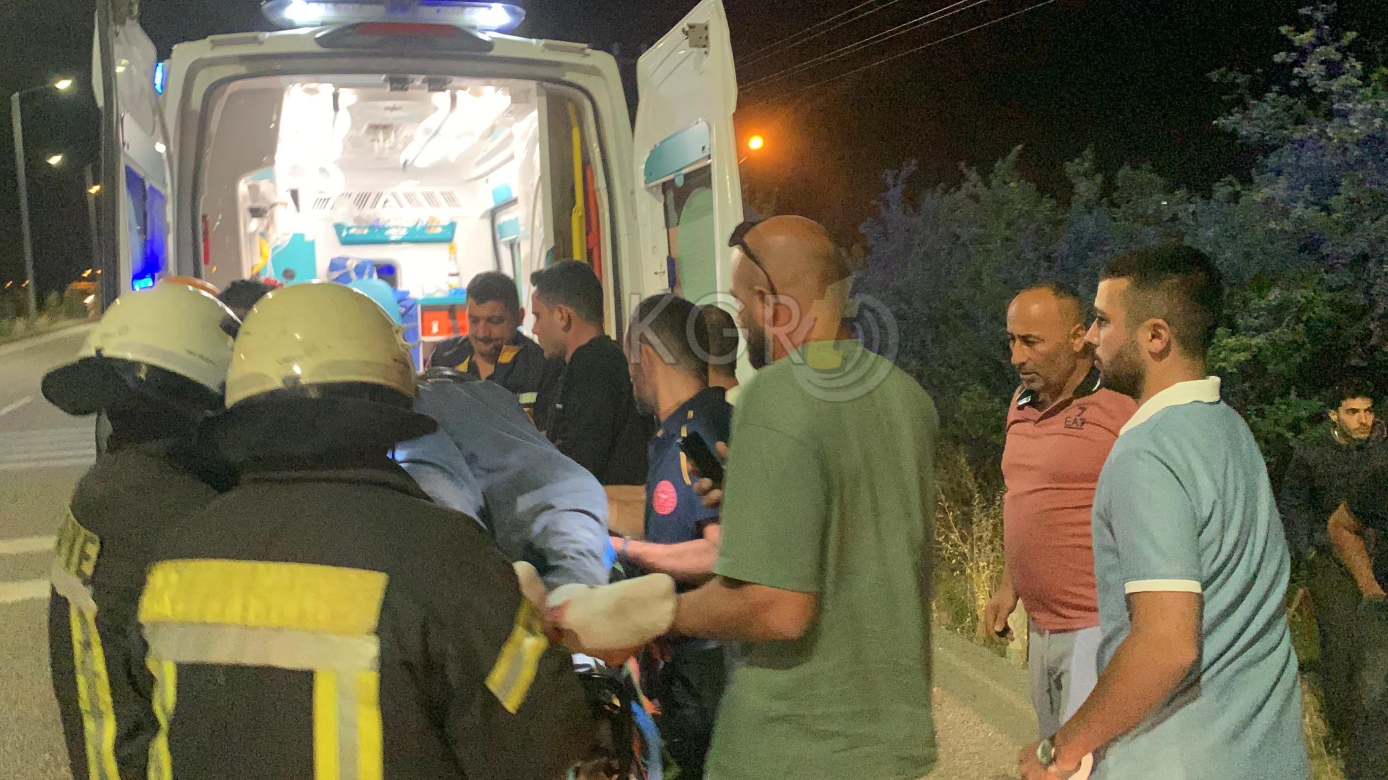 Karamanda Kontrolden Cikan Minibus Elma Bahcesine Uctu 1 Yarali17