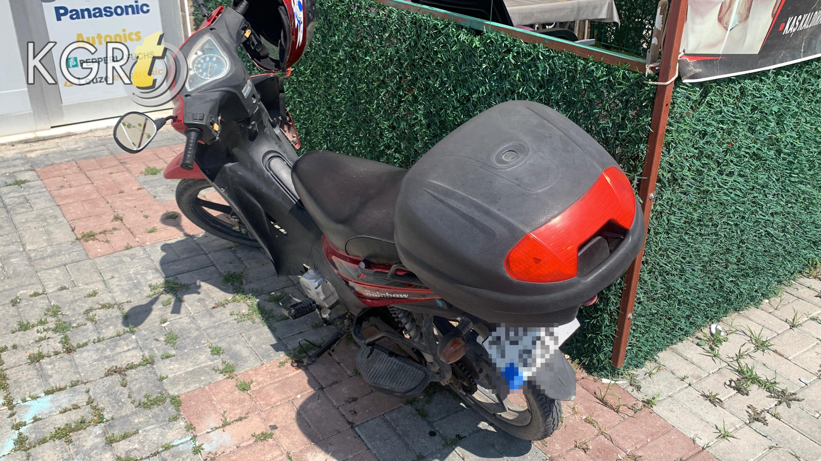 Karamanda Kontrolden Cikan Motosiklet Surucusu Yaralandi1