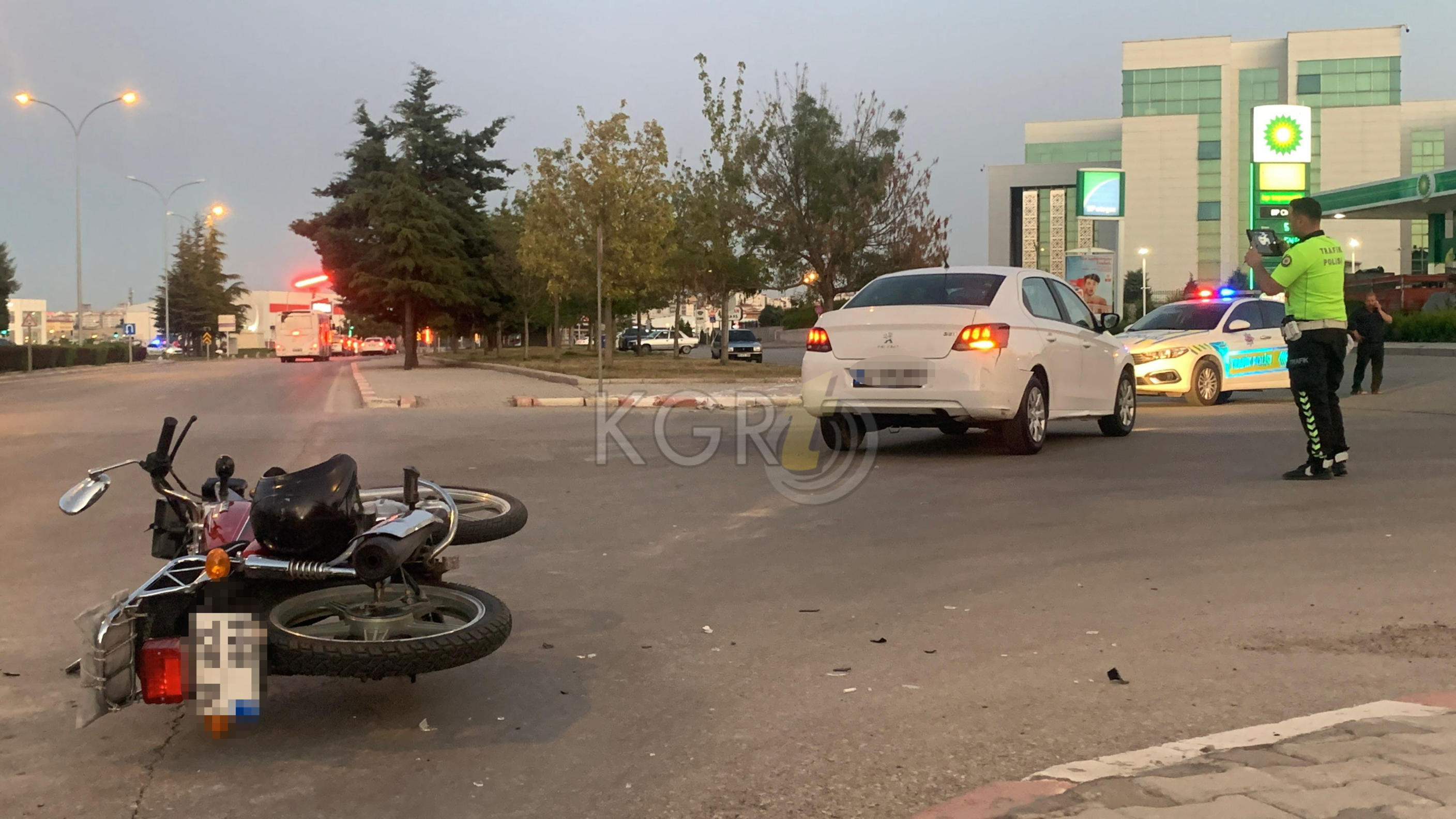 Karamanda Motosiklet Otomobille Carpisti 1 Yarali1