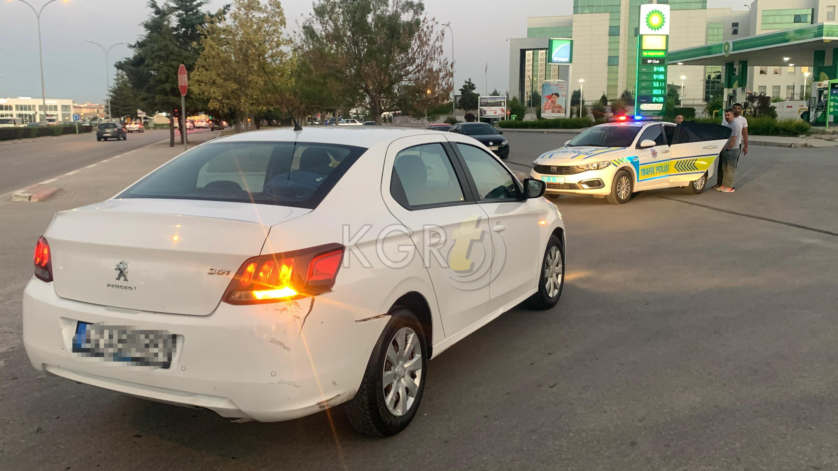 Karamanda Motosiklet Otomobille Carpisti 1 Yarali3
