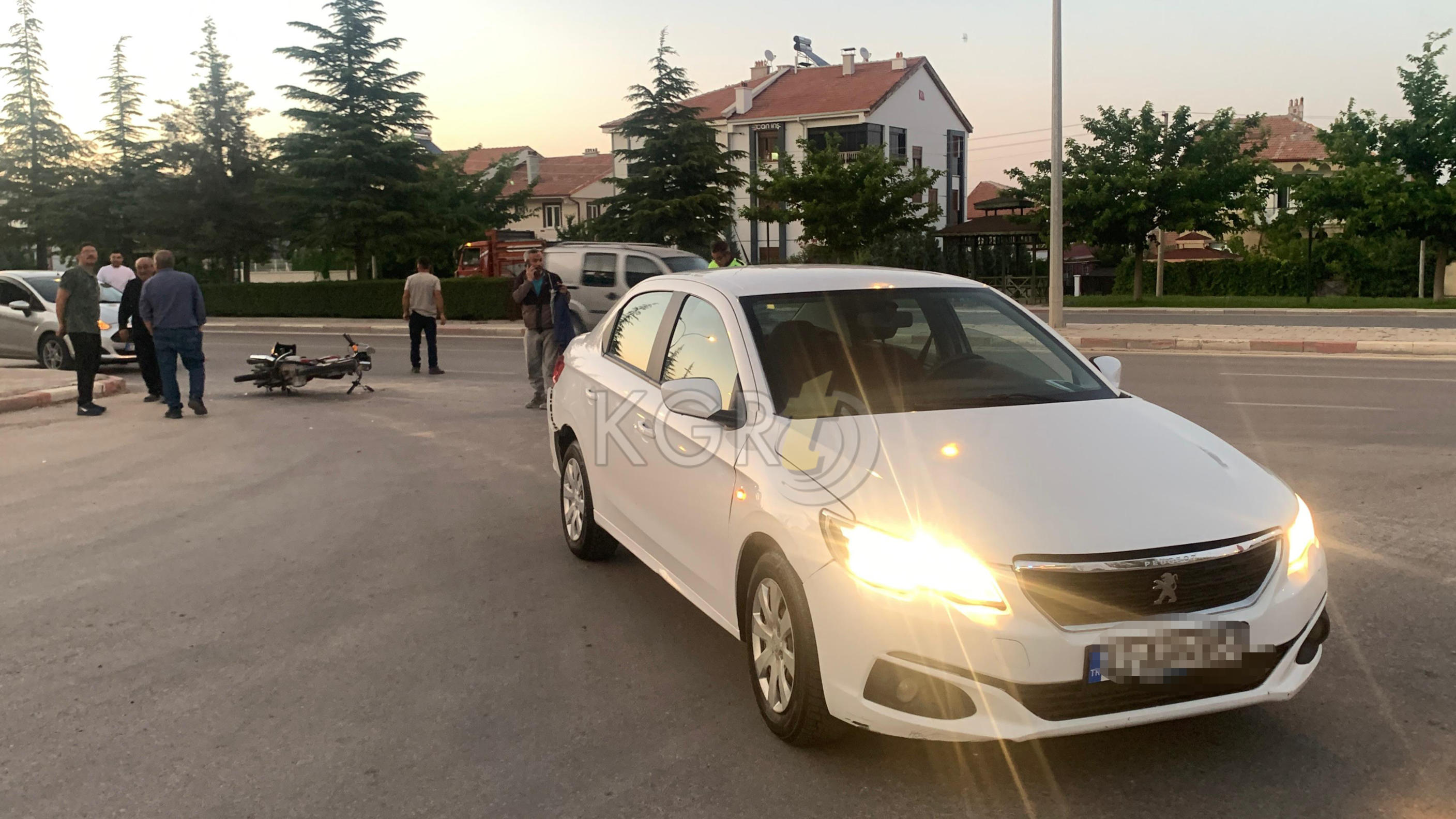 Karamanda Motosiklet Otomobille Carpisti 1 Yarali4