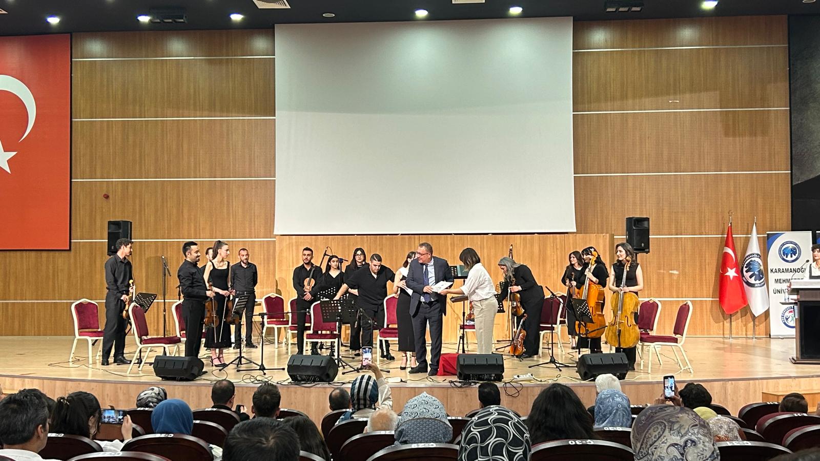 Karamanda Oda Muzigi Ve Orkestra Konseri Buyuk Ilgi Gordu (2)