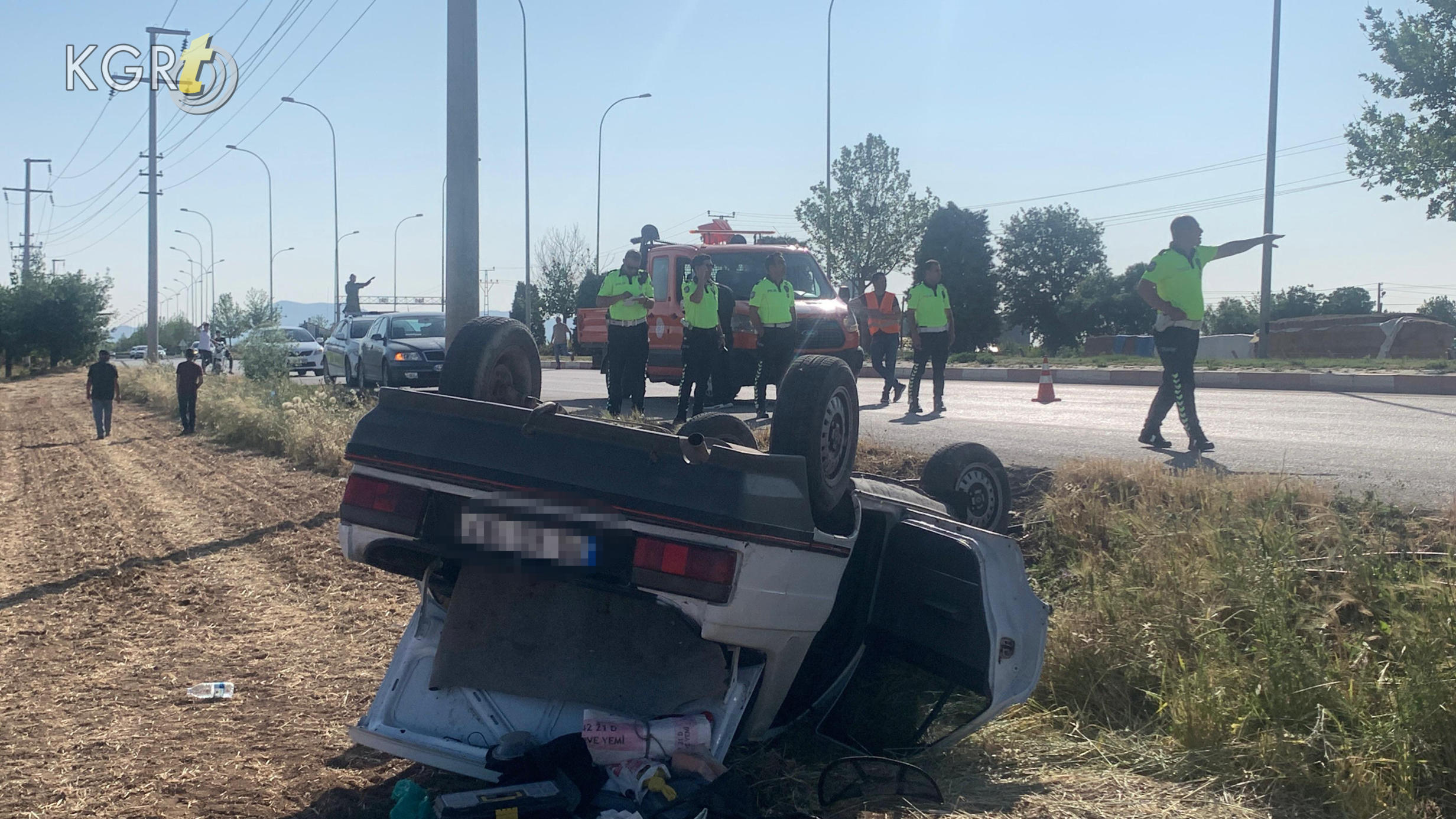 Karamanda Otomobil Sarampole Takla Atti 1 Yarali4