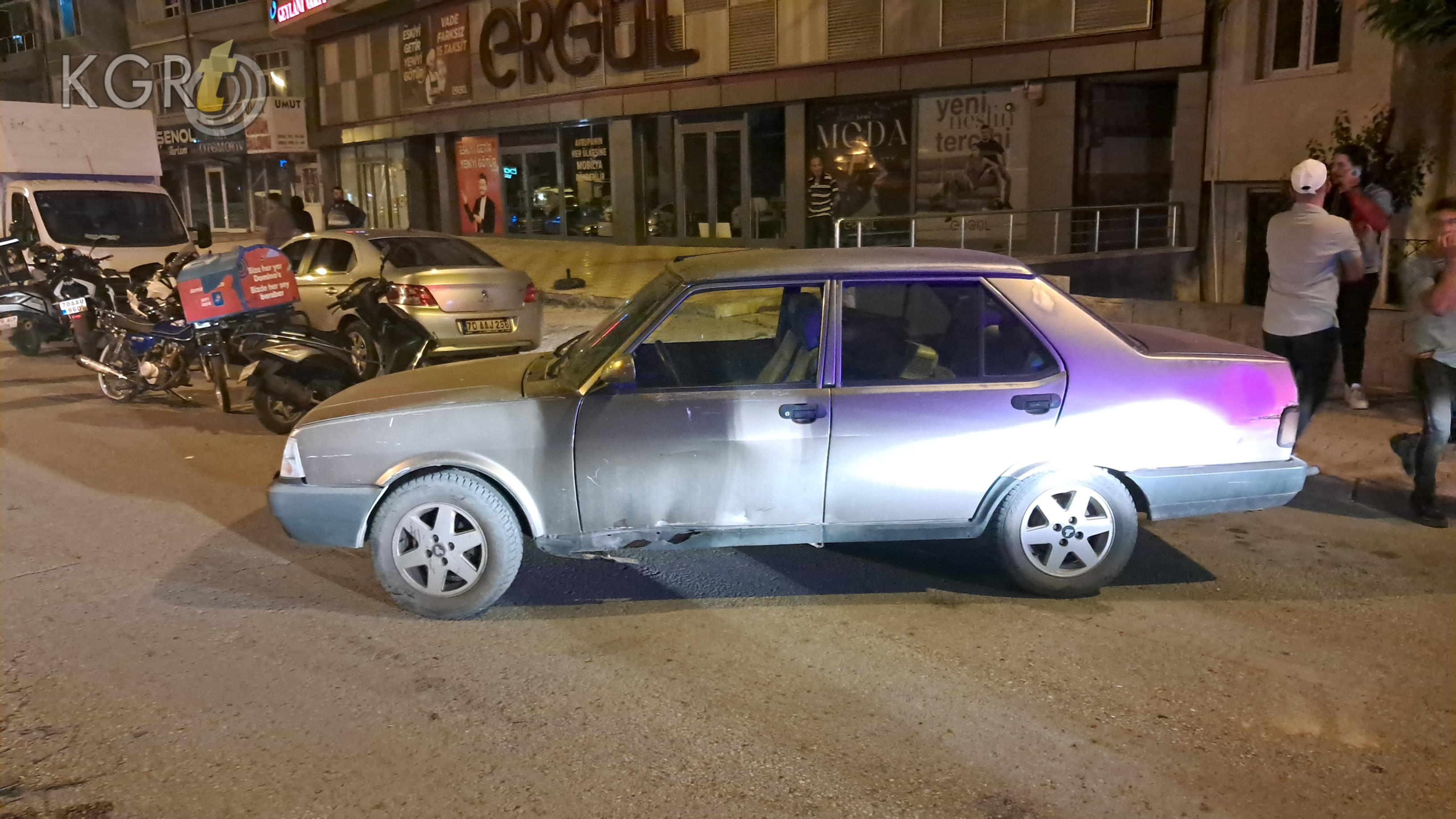 Karamanda Otomobille Carpisan Motokurye Genc Yaralandi2