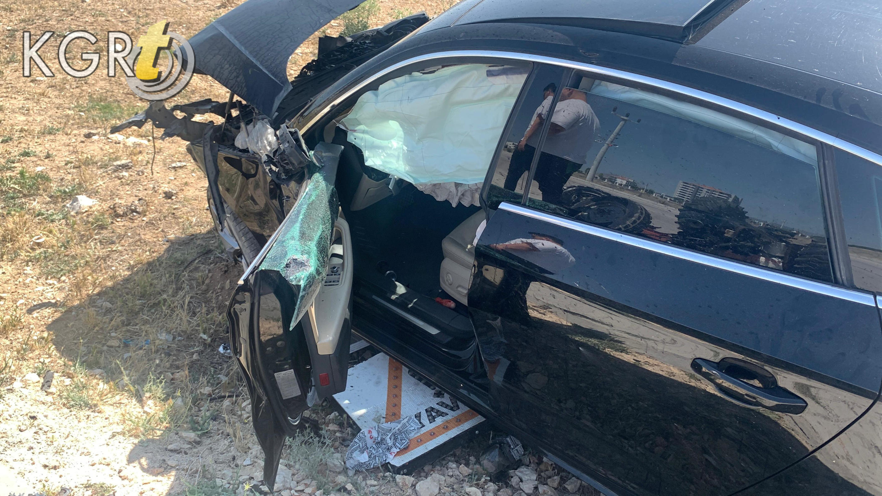 Karamanda Otomobille Carpisan Traktor Paramparca Oldu 1 Agir Yarali15