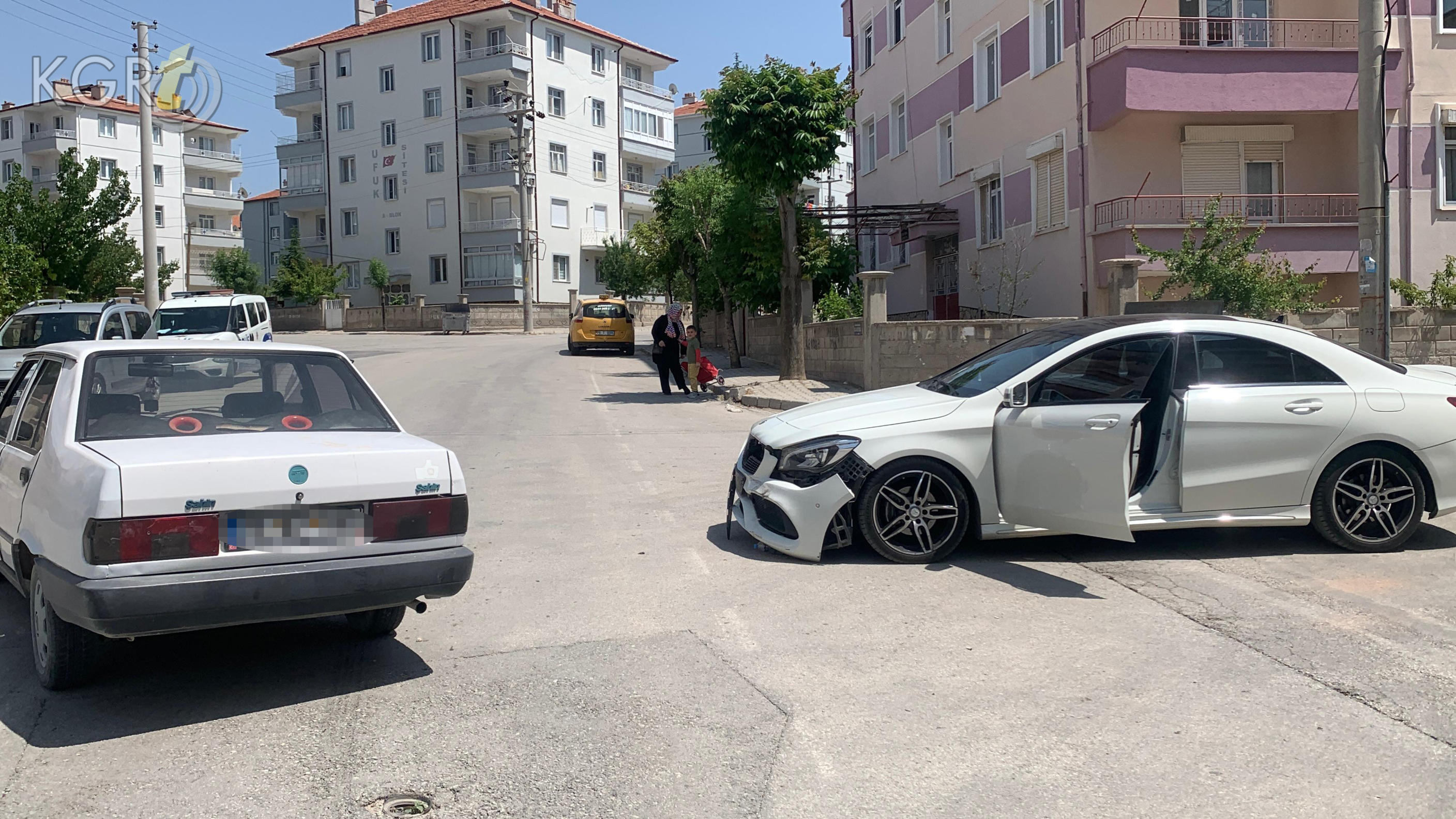 Karamanda Otomobiller Carpisti 4 Yasindaki Cocuk Yarali2