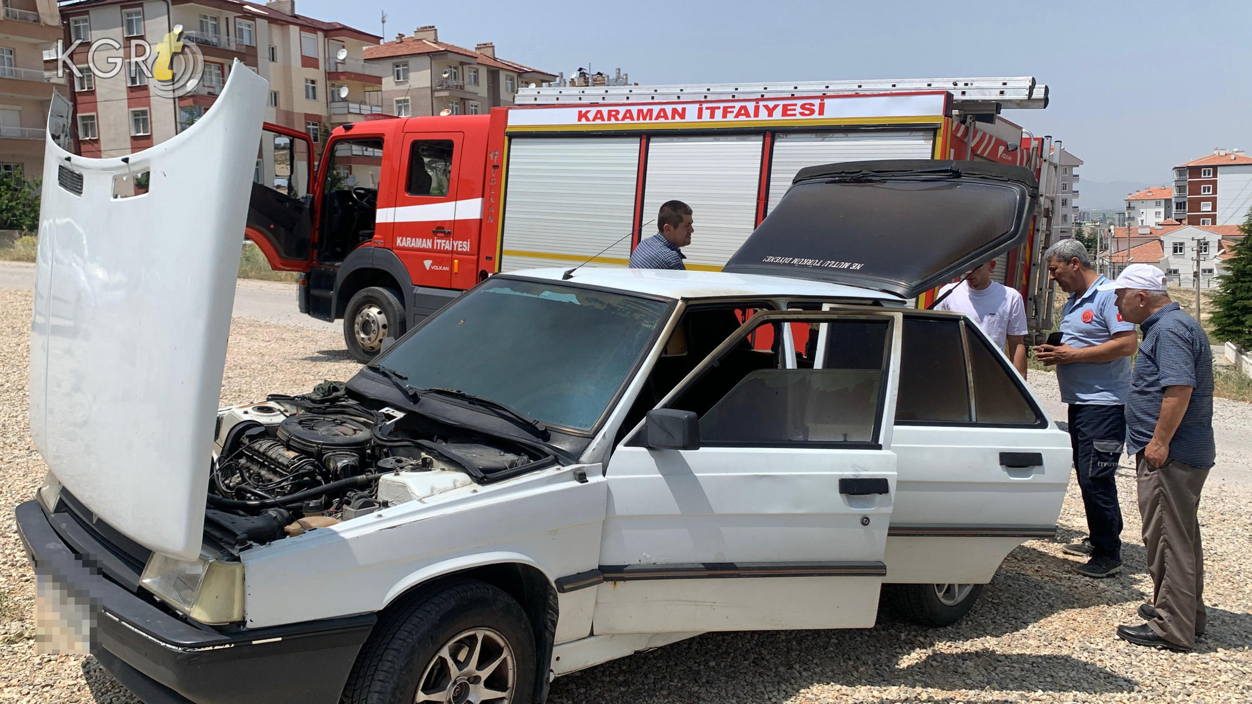 Karamanda Park Halindeki Otomobilde Yangin Cikti11