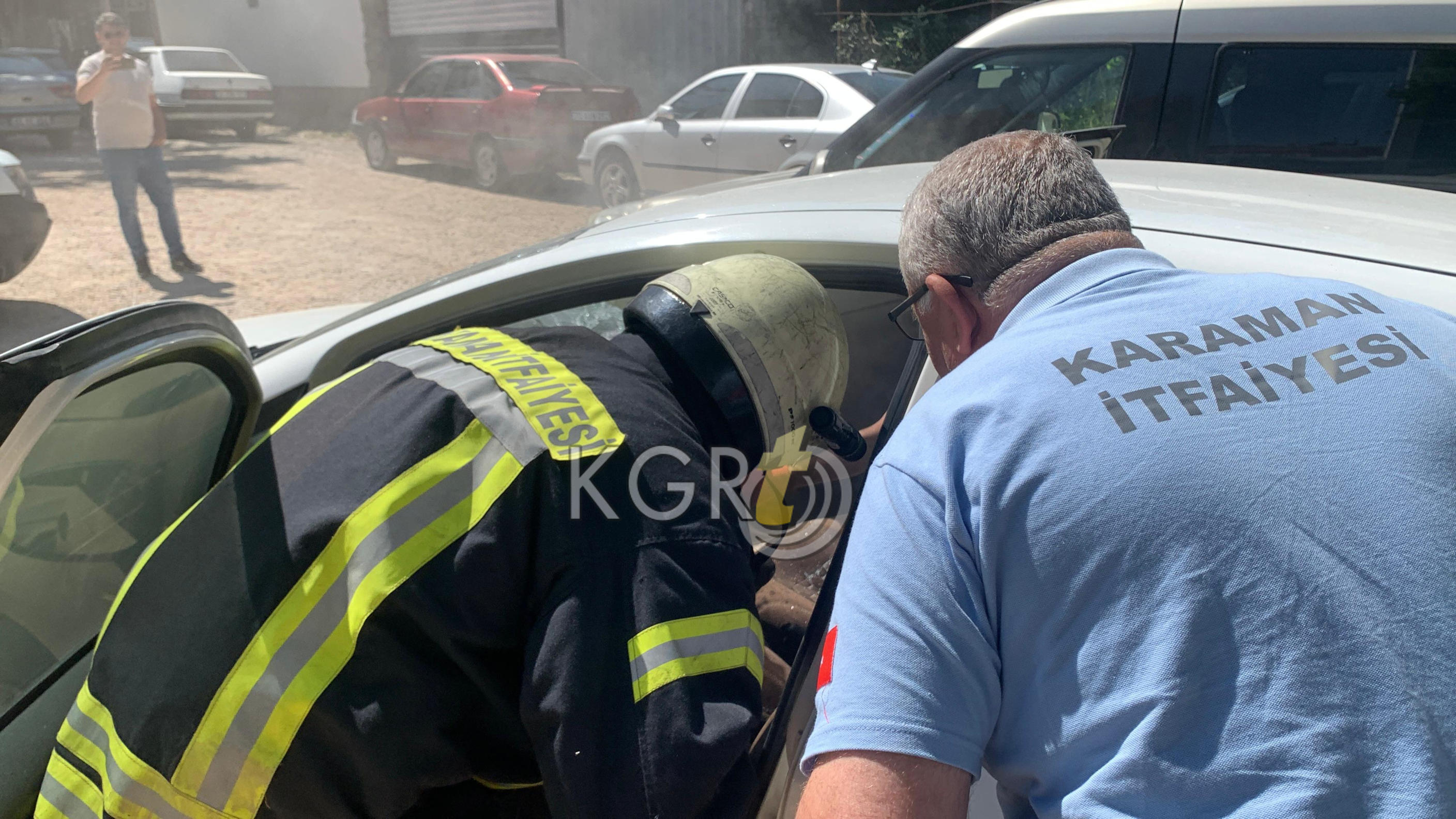 Karamanda Patlayan Telefon Bataryasi Araci Yakti7