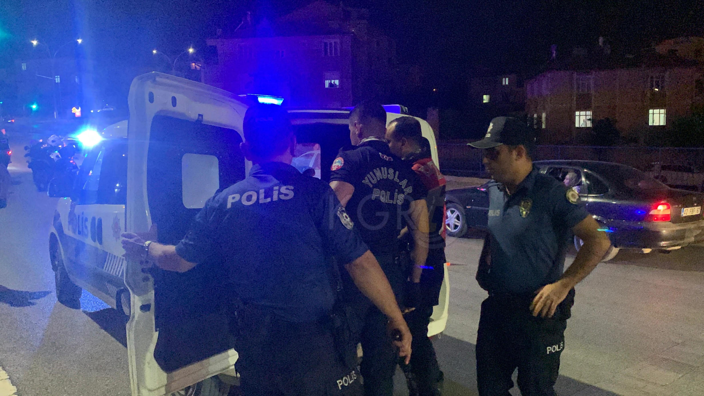 Karamanda Polisin Dur Ihtarina Uymadi Yunus Timleri Yakaladi4