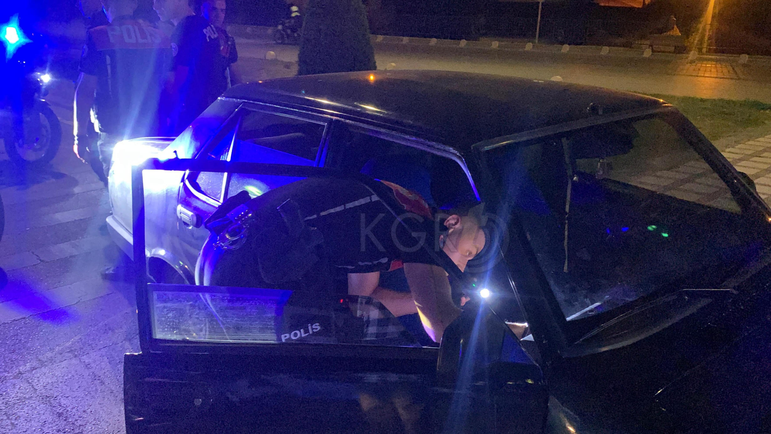 Karamanda Polisin Dur Ihtarina Uymadi Yunus Timleri Yakaladi7