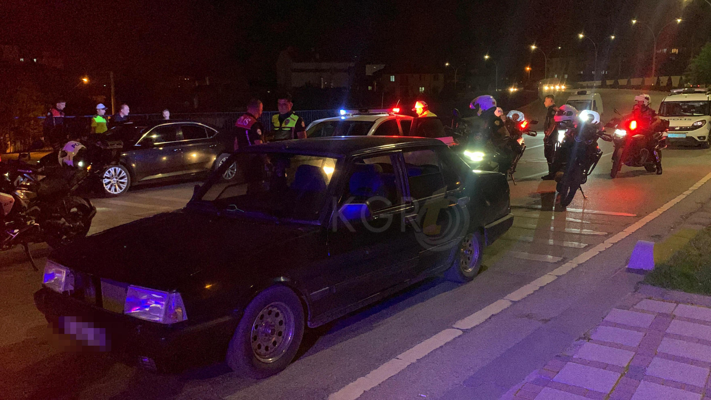 Karamanda Polisin Dur Ihtarina Uymadi Yunus Timleri Yakaladi9