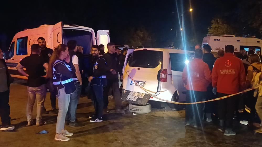 Katliam Gibi Kazada 2Si Cocuk 5 Kisi Oldu 2 Kisi Yaralandi1