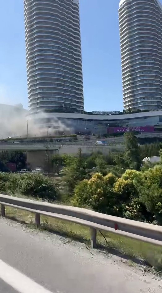Mall Of Istanbul Yangin Cikti Avmde Son Durum Ne1