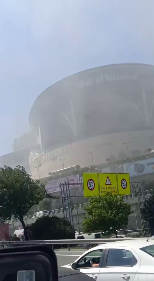 Mall Of Istanbul Yangin Cikti Avmde Son Durum Ne2