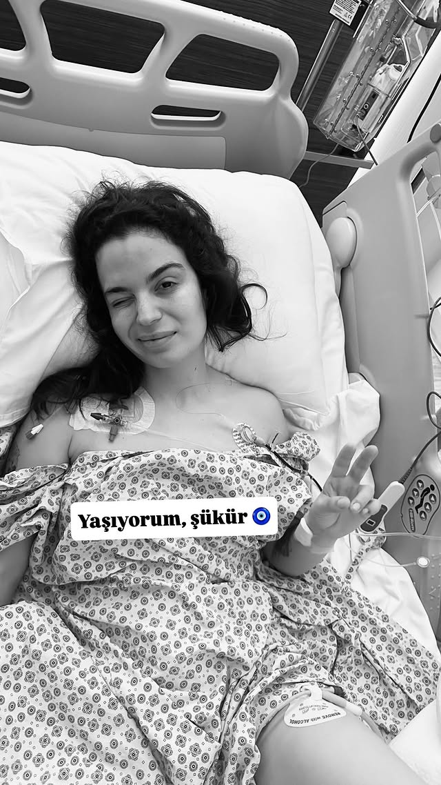 Unlu Oyuncu Asli Bekiroglunun Ameliyati 9 Saat Surdu (1)