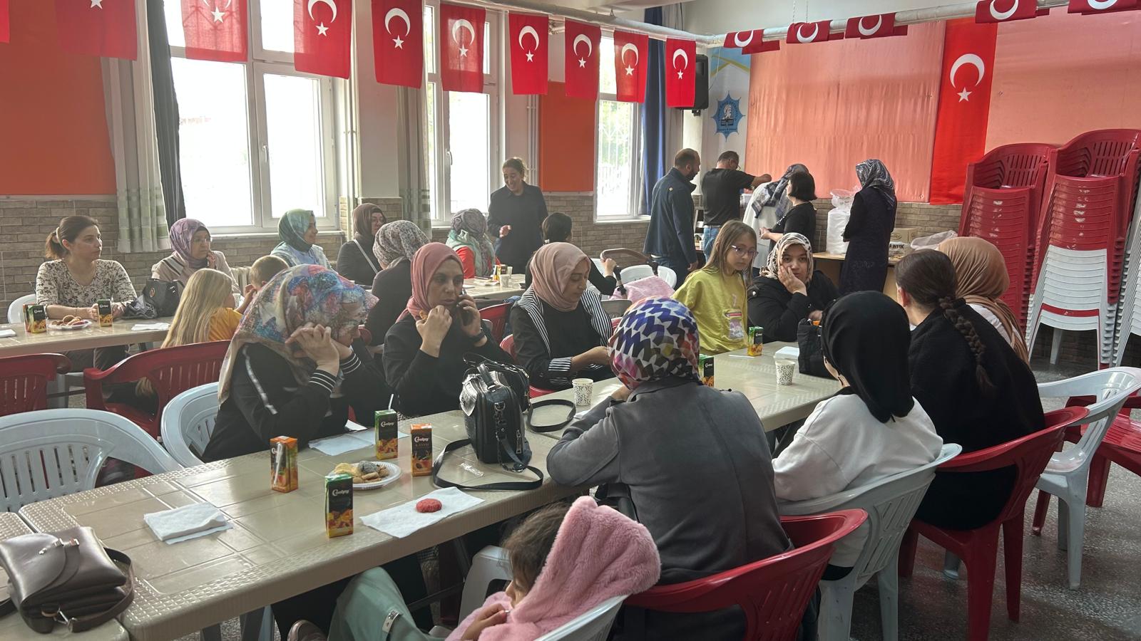 Yunus Emre Ortaokulunda Tanitim Gunu Yogun Ilgi Gordu (5)