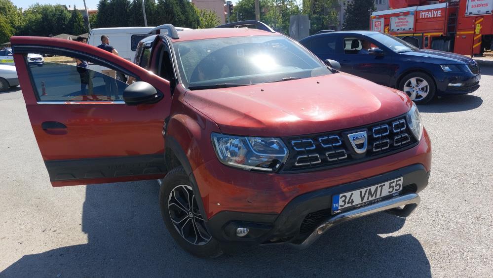 Zincirleme Kazada Paramparca Oldu 3U Agir 4 Yarali1