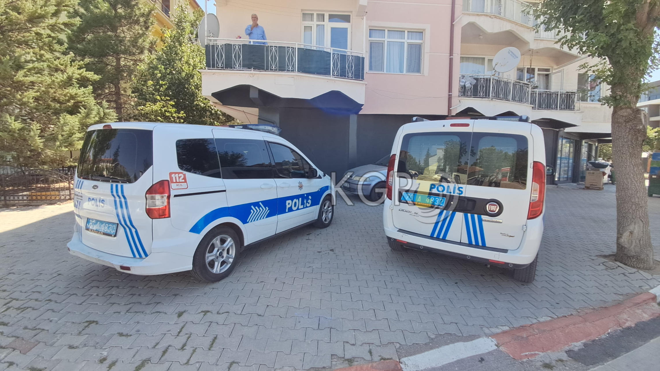 Catidan Dusen 16 Yasindaki Genci Hastaneye Yetistirmeye Calisirken Kayboldular2