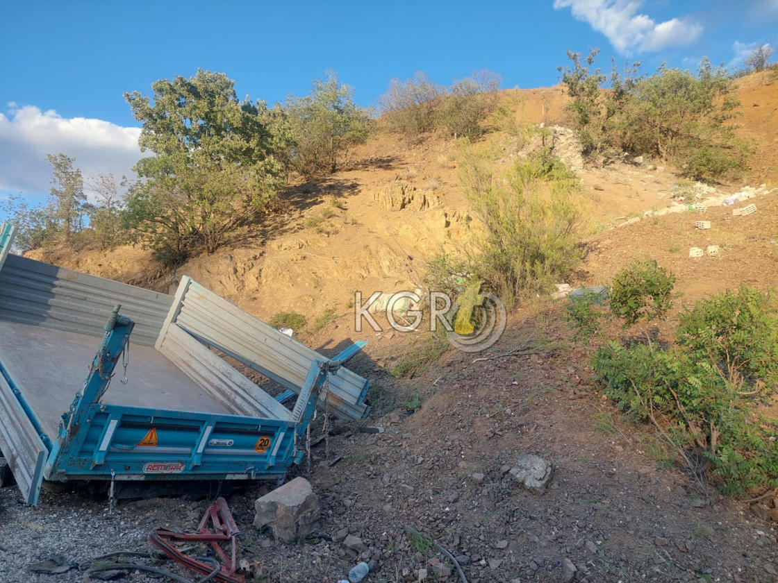 Devrilen Traktörün Altında Kalarak Can Verdi14