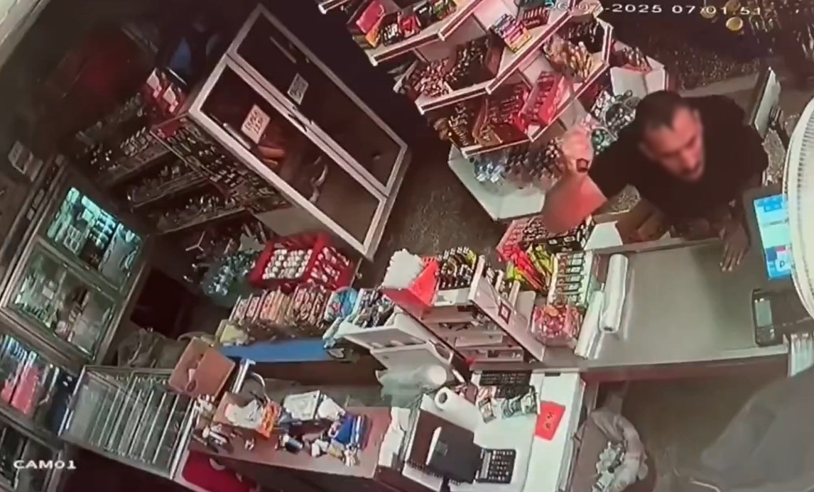 Dondurma Iadesini Reddetti Pala Ile Saldirdi1