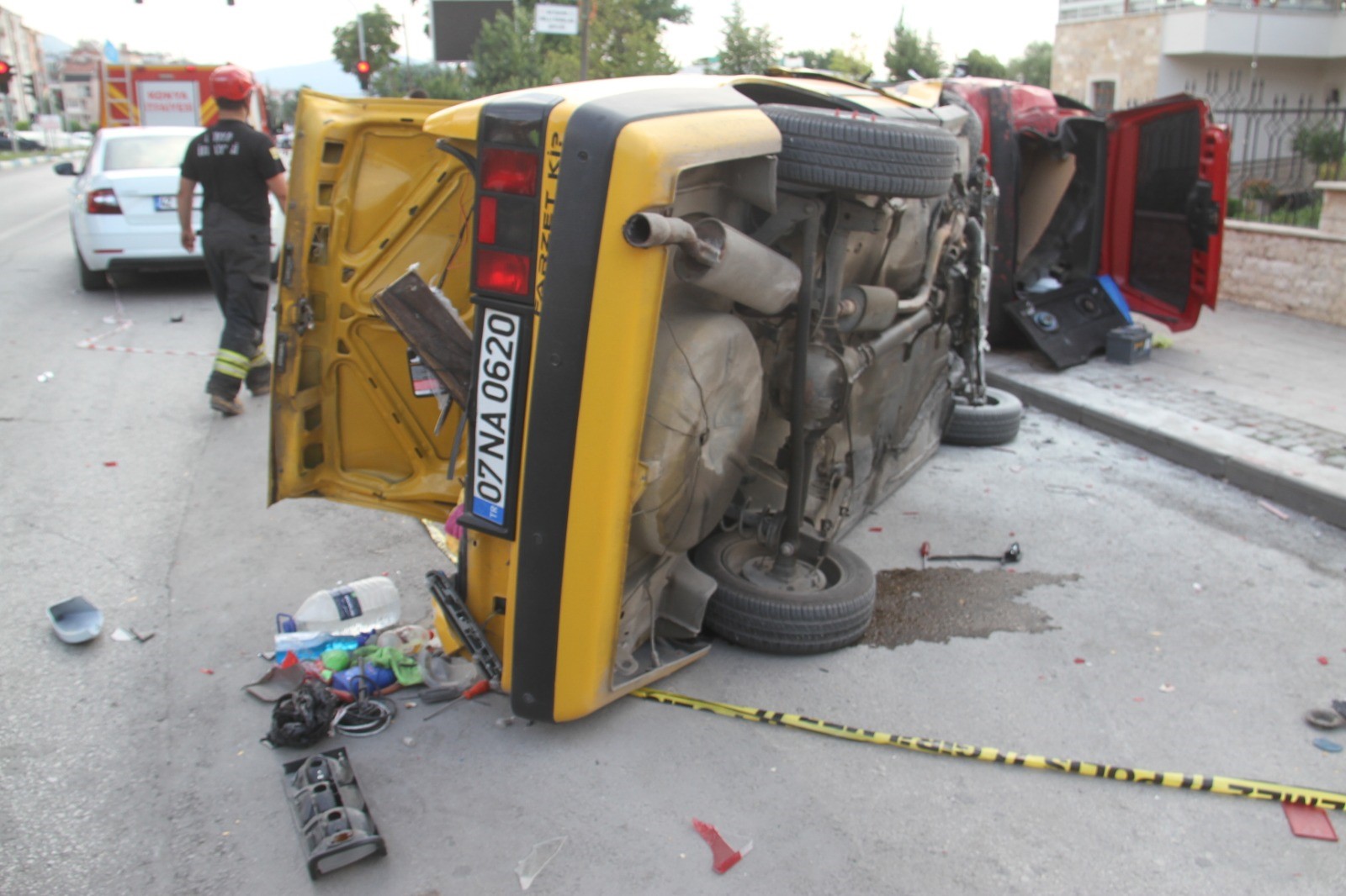 Ehliyetsiz Surucu Dehset Sacti 3 Yarali (1)